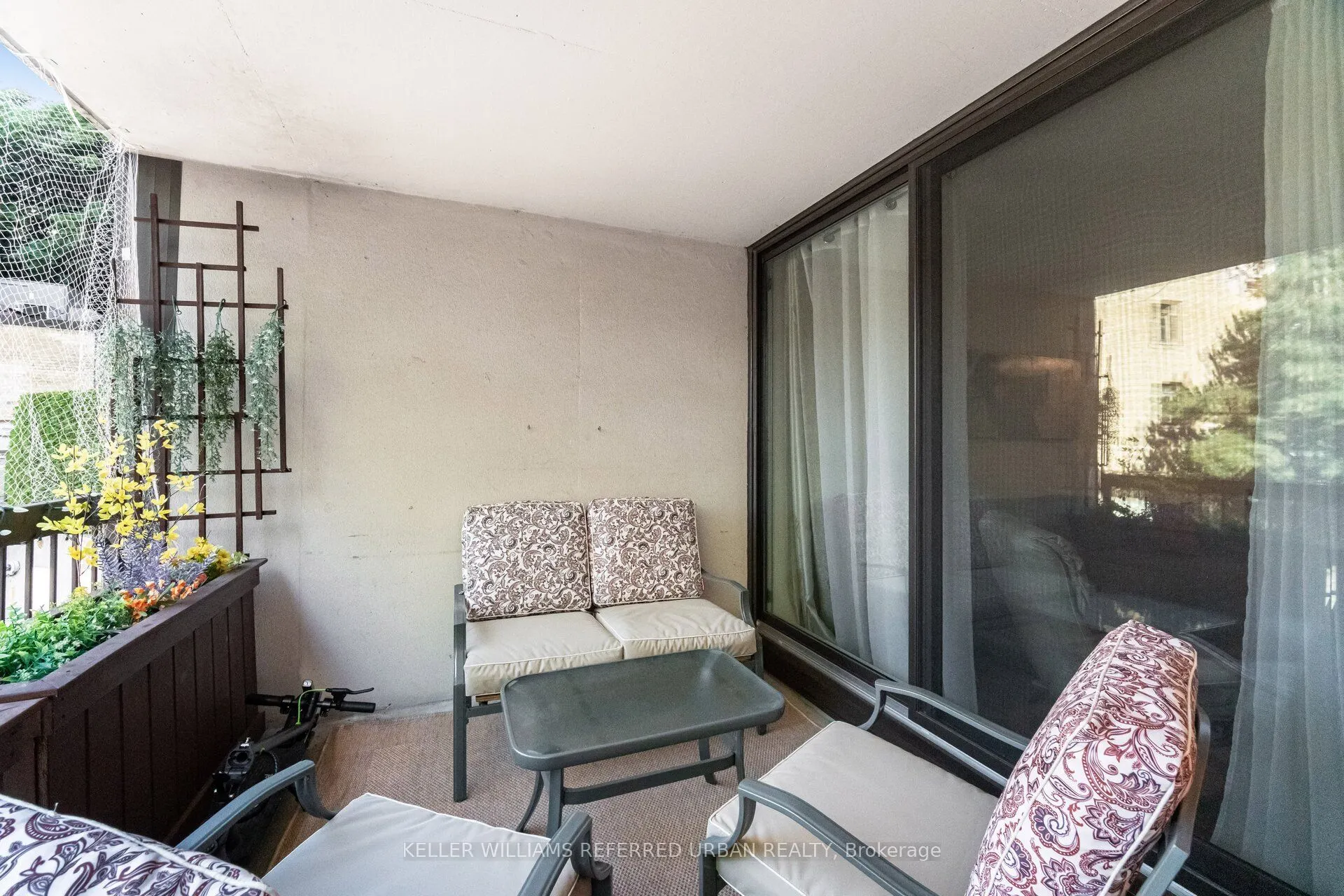 77 Maitland Place, #107