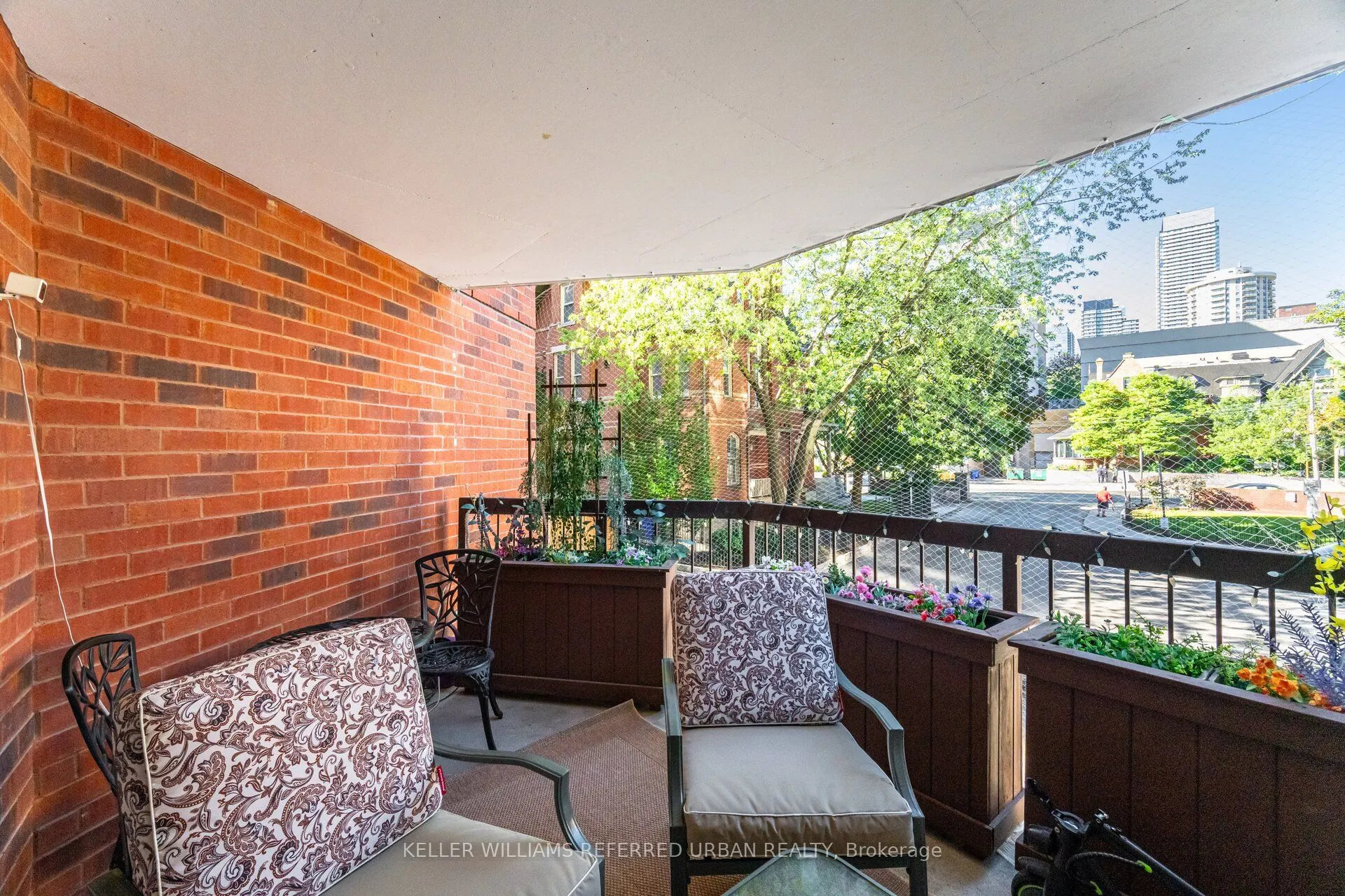 77 Maitland Place, #107