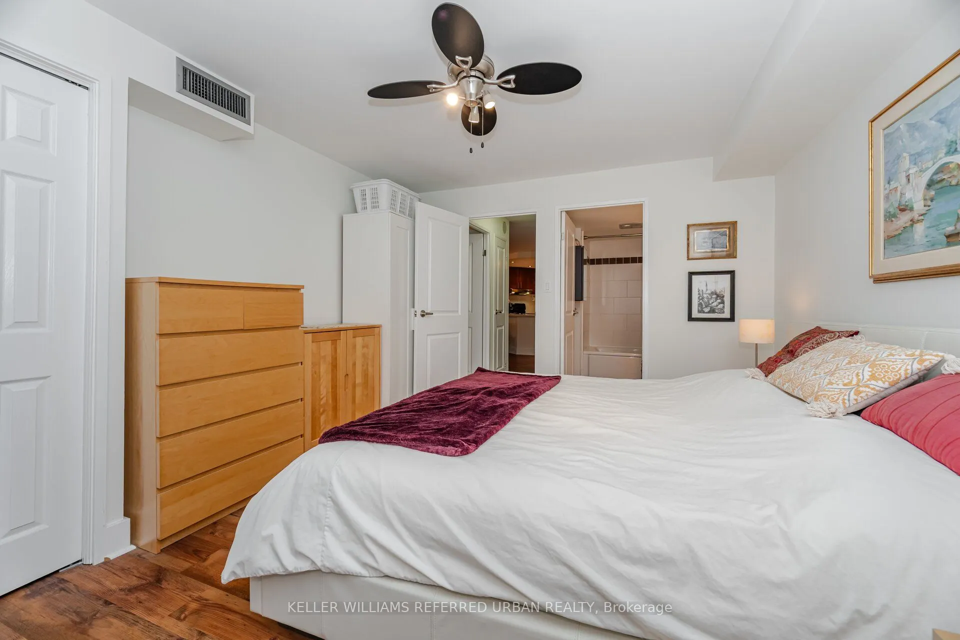 77 Maitland Place, #107