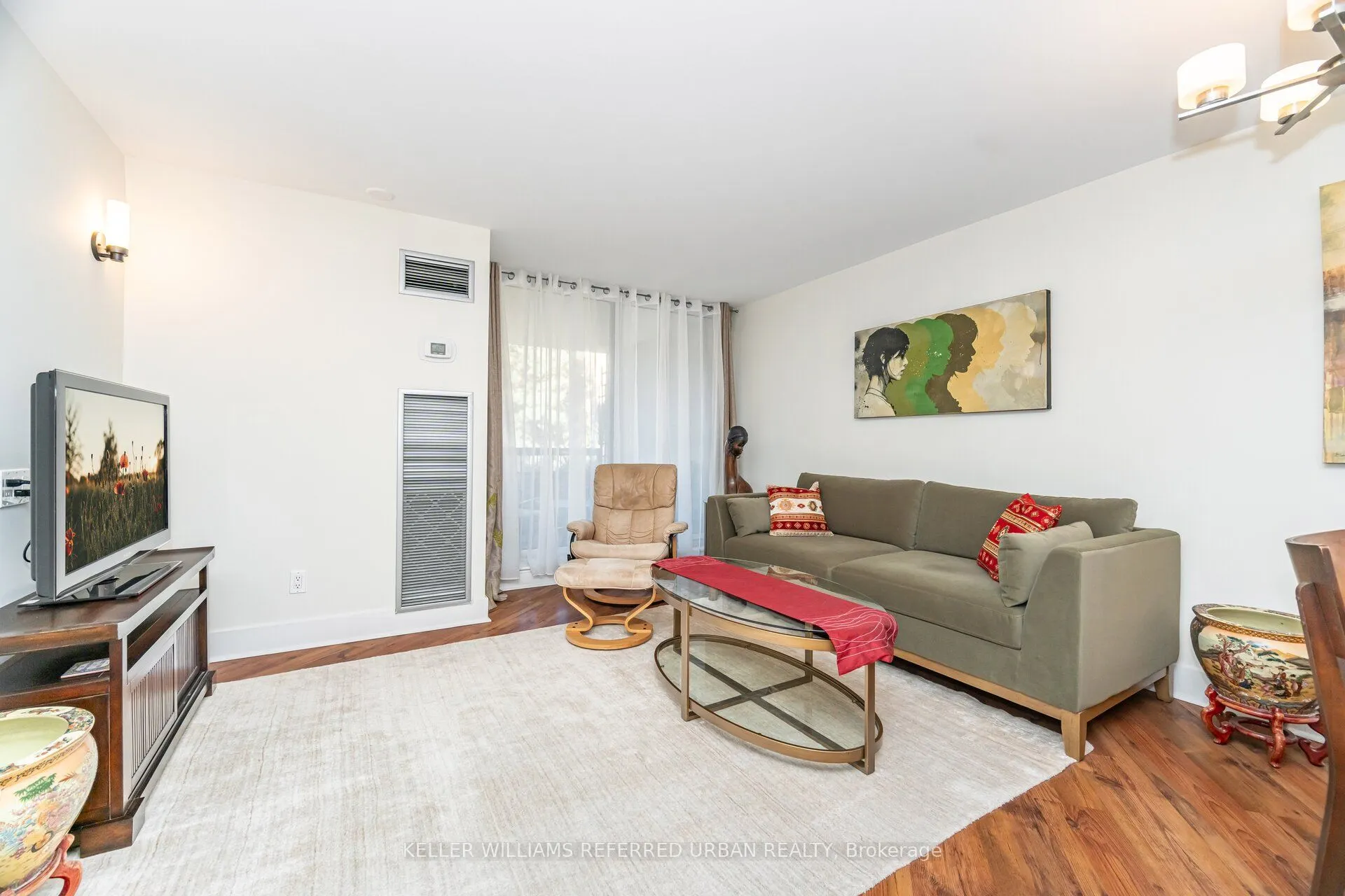 77 Maitland Place, #107