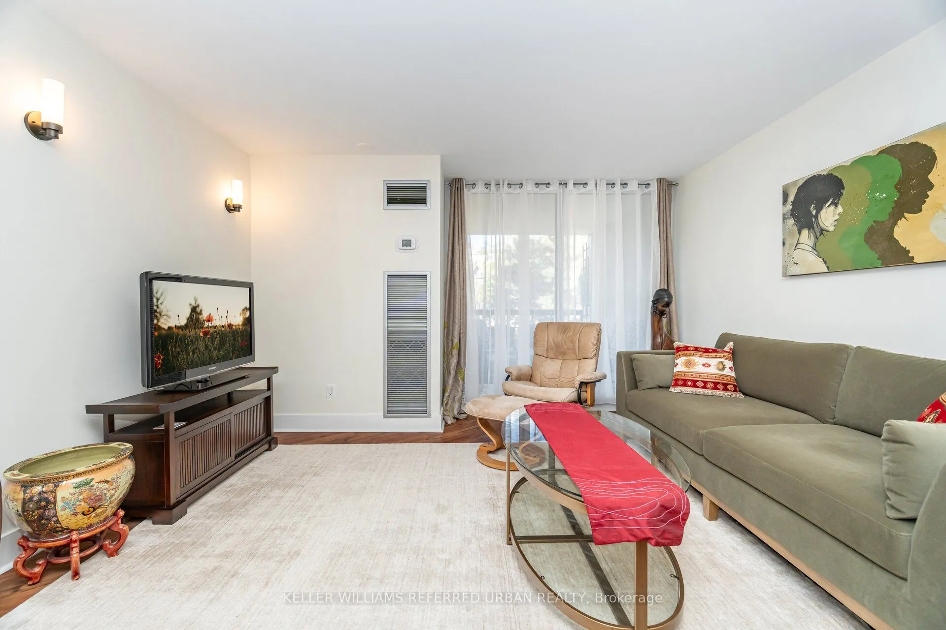 77 Maitland Place, #107