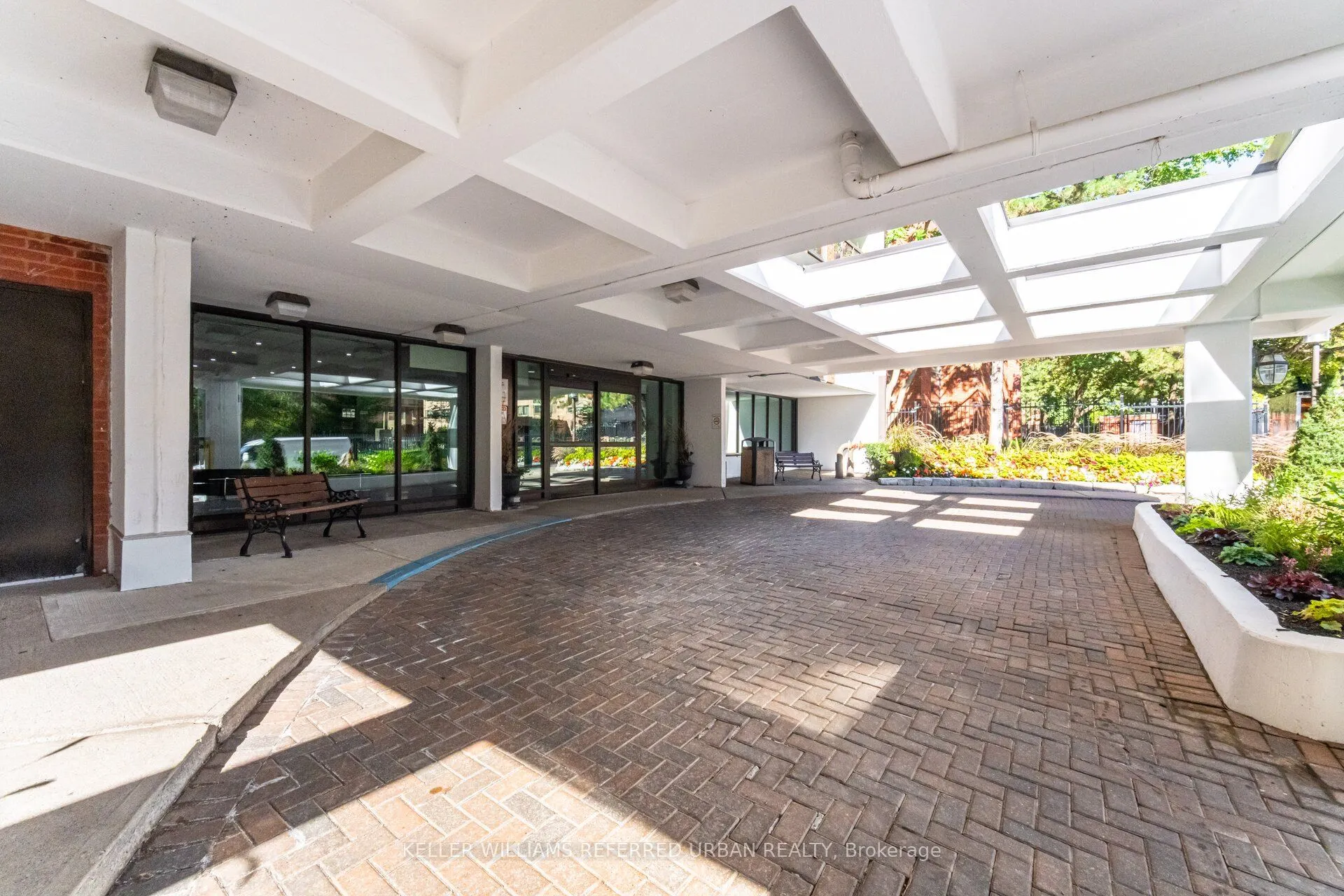 77 Maitland Place, #107