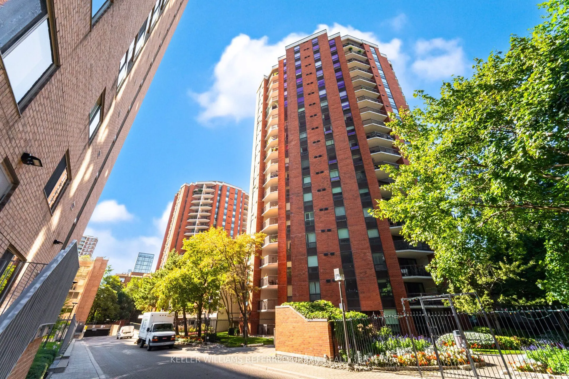 77 Maitland Place, #107