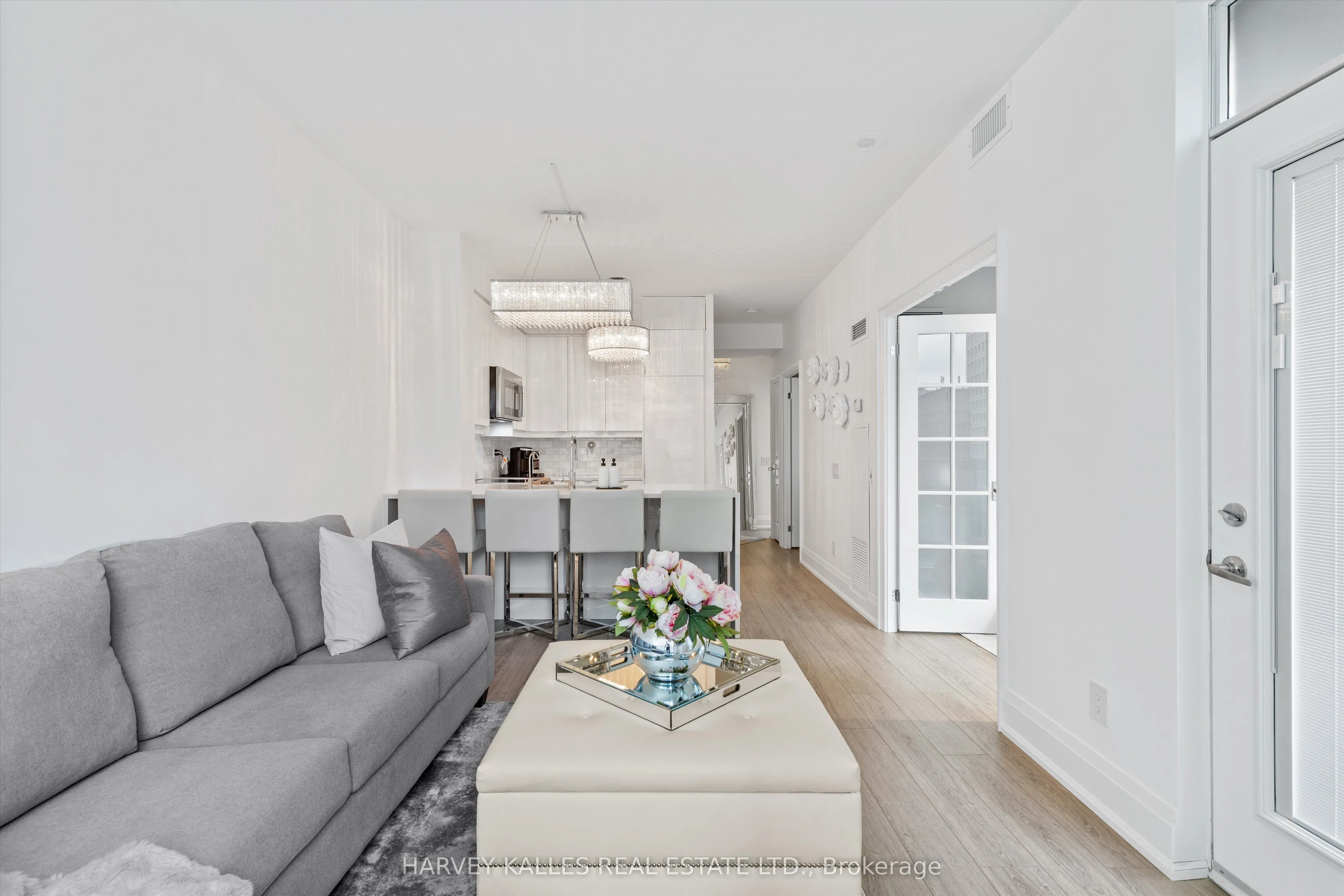 1121 Bay Street, #1205