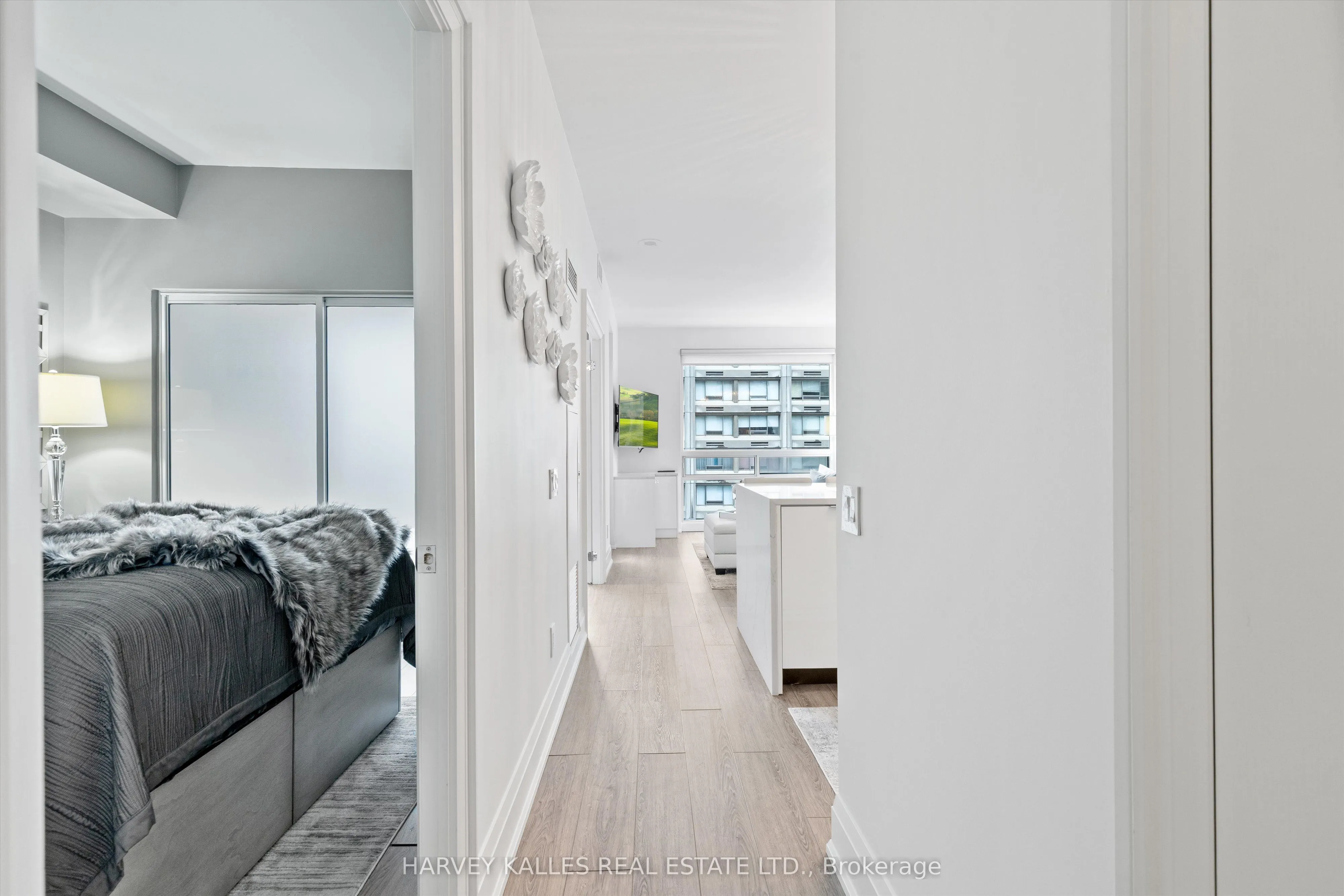 1121 Bay Street, #1205