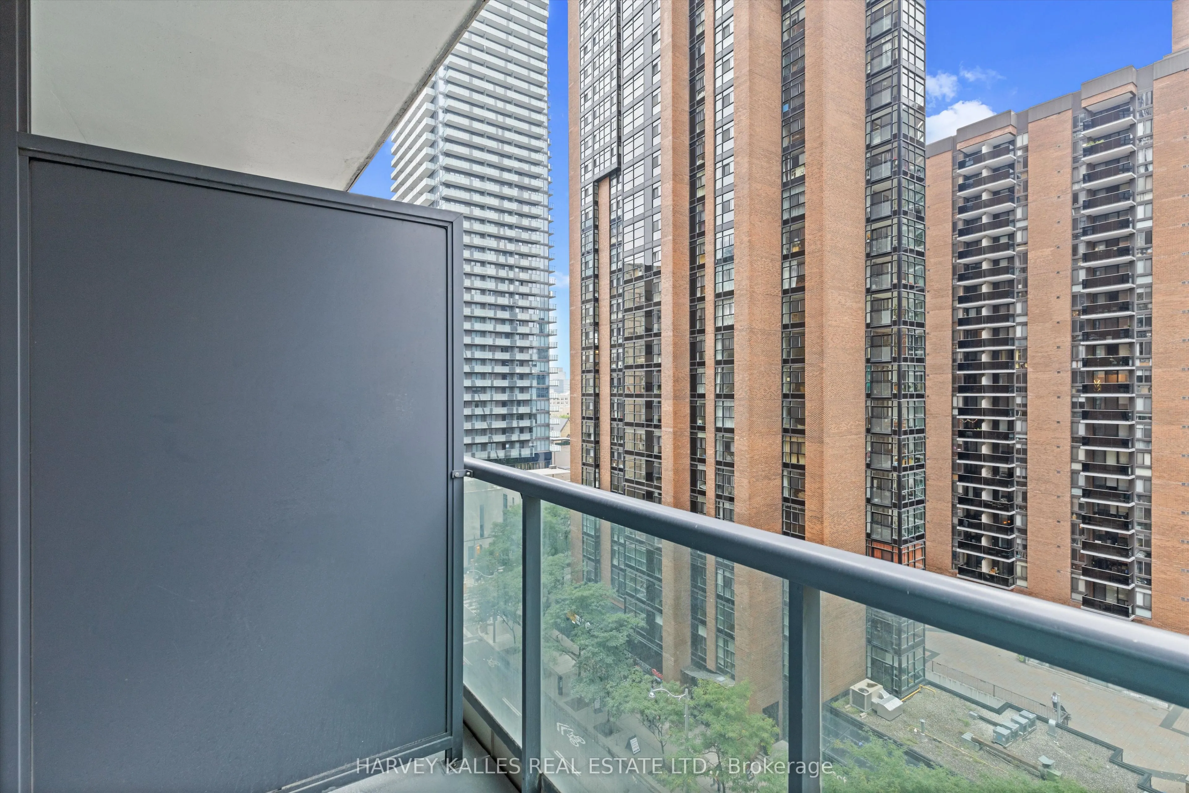 1121 Bay Street, #1205