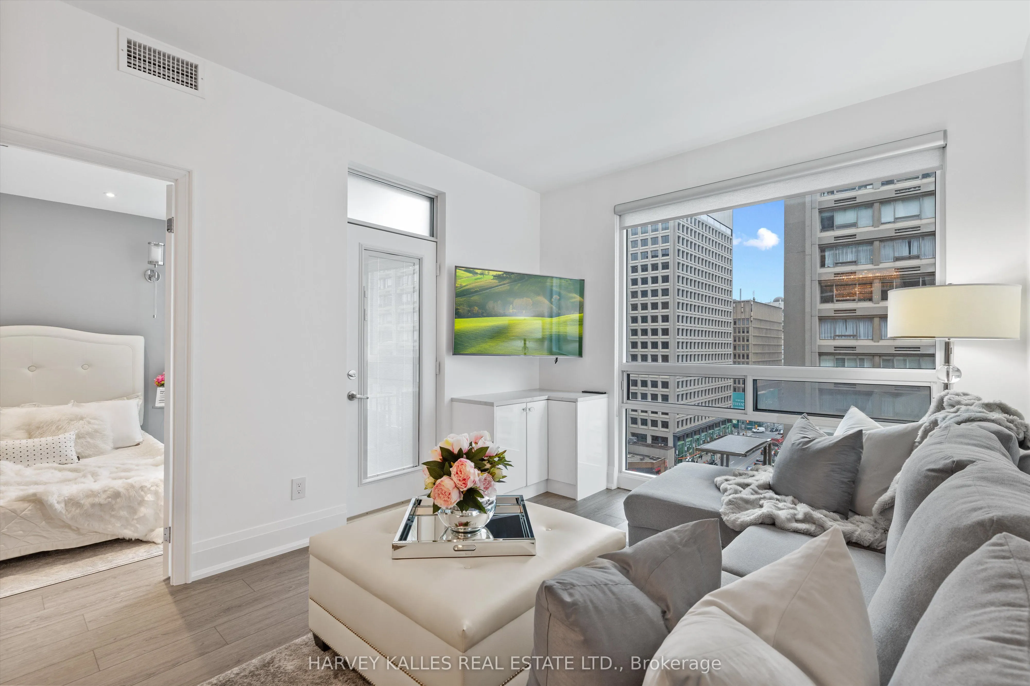 1121 Bay Street, #1205