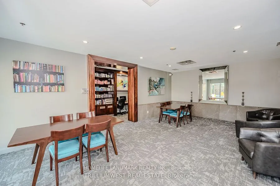 17 Barberry Place, ## 405