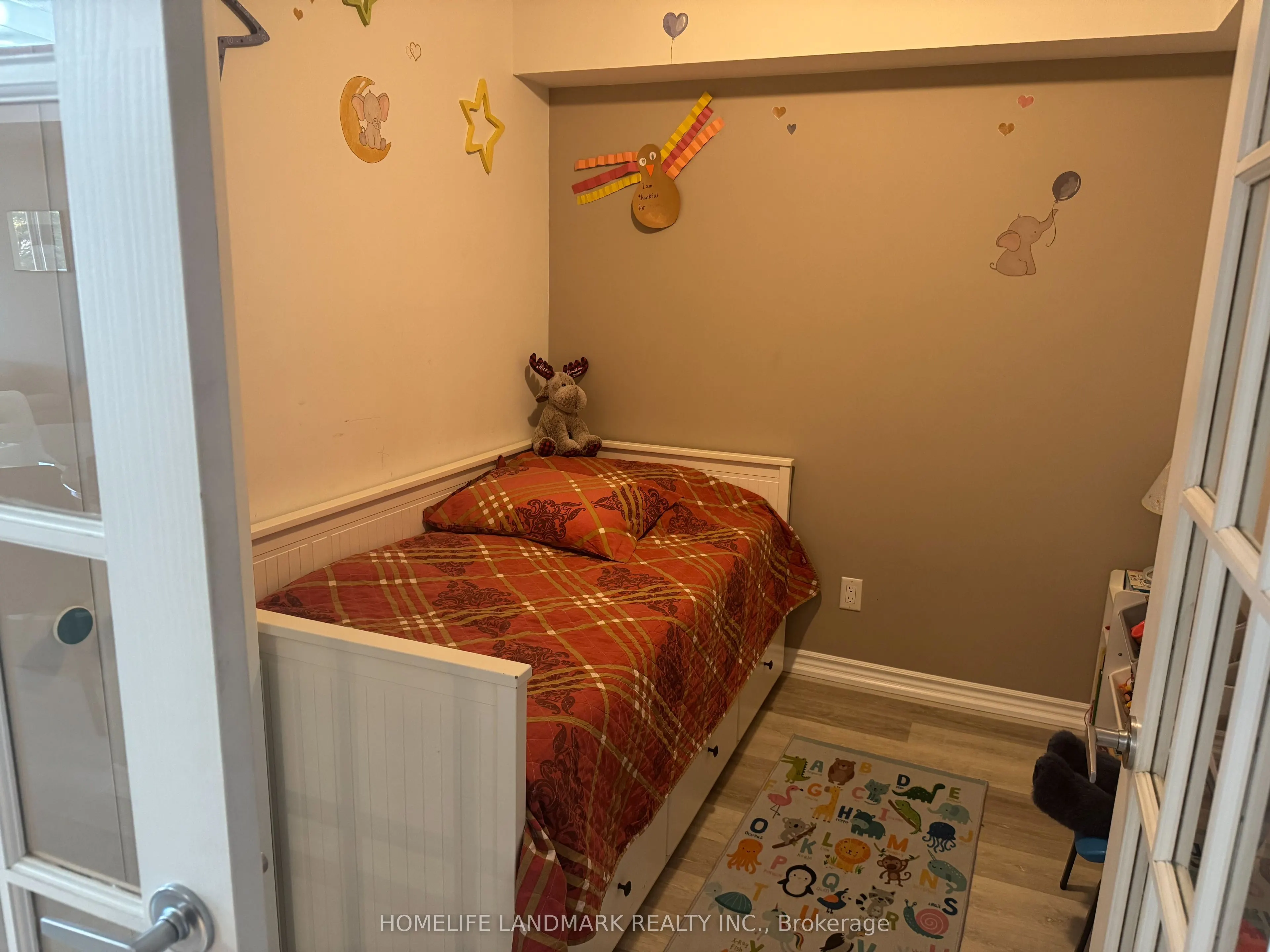 17 Barberry Place, ## 405