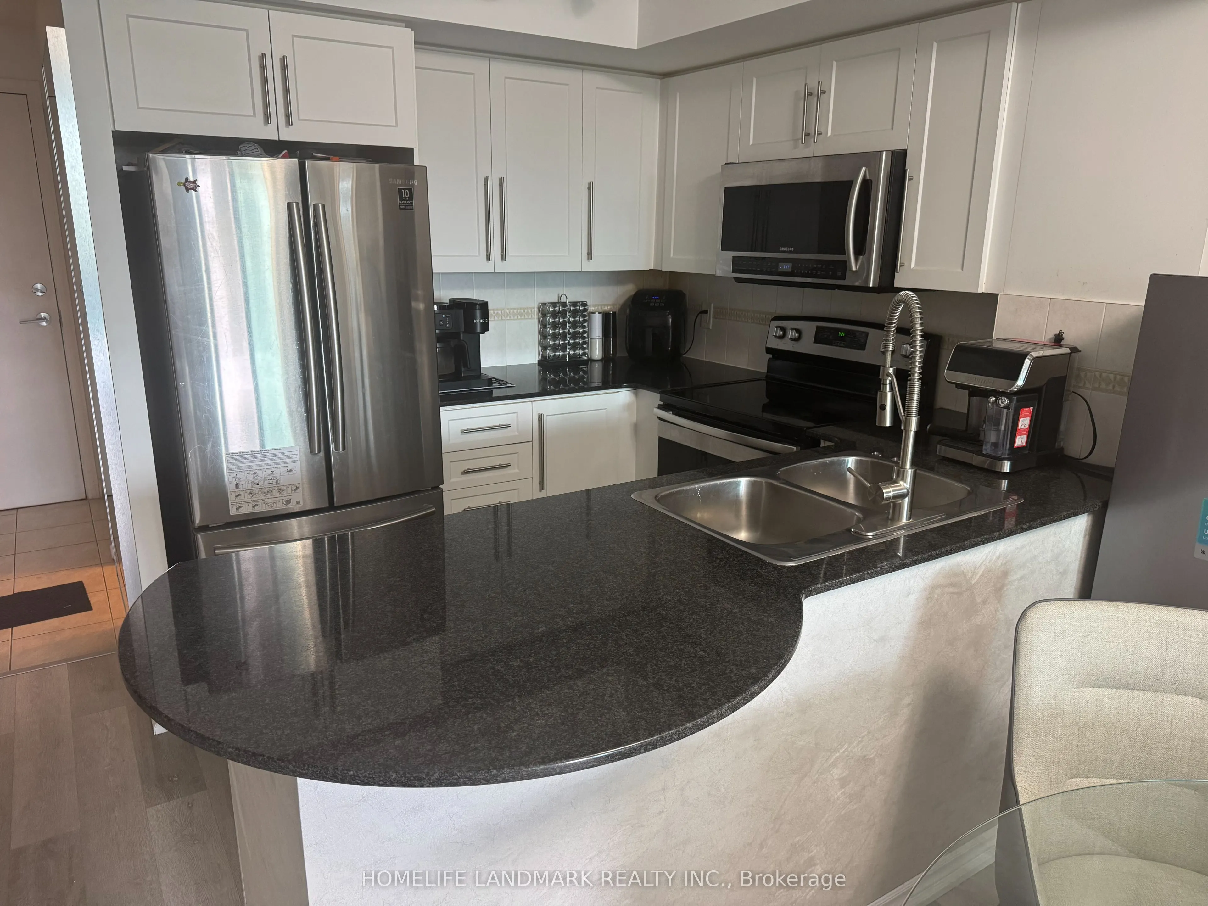 17 Barberry Place, ## 405