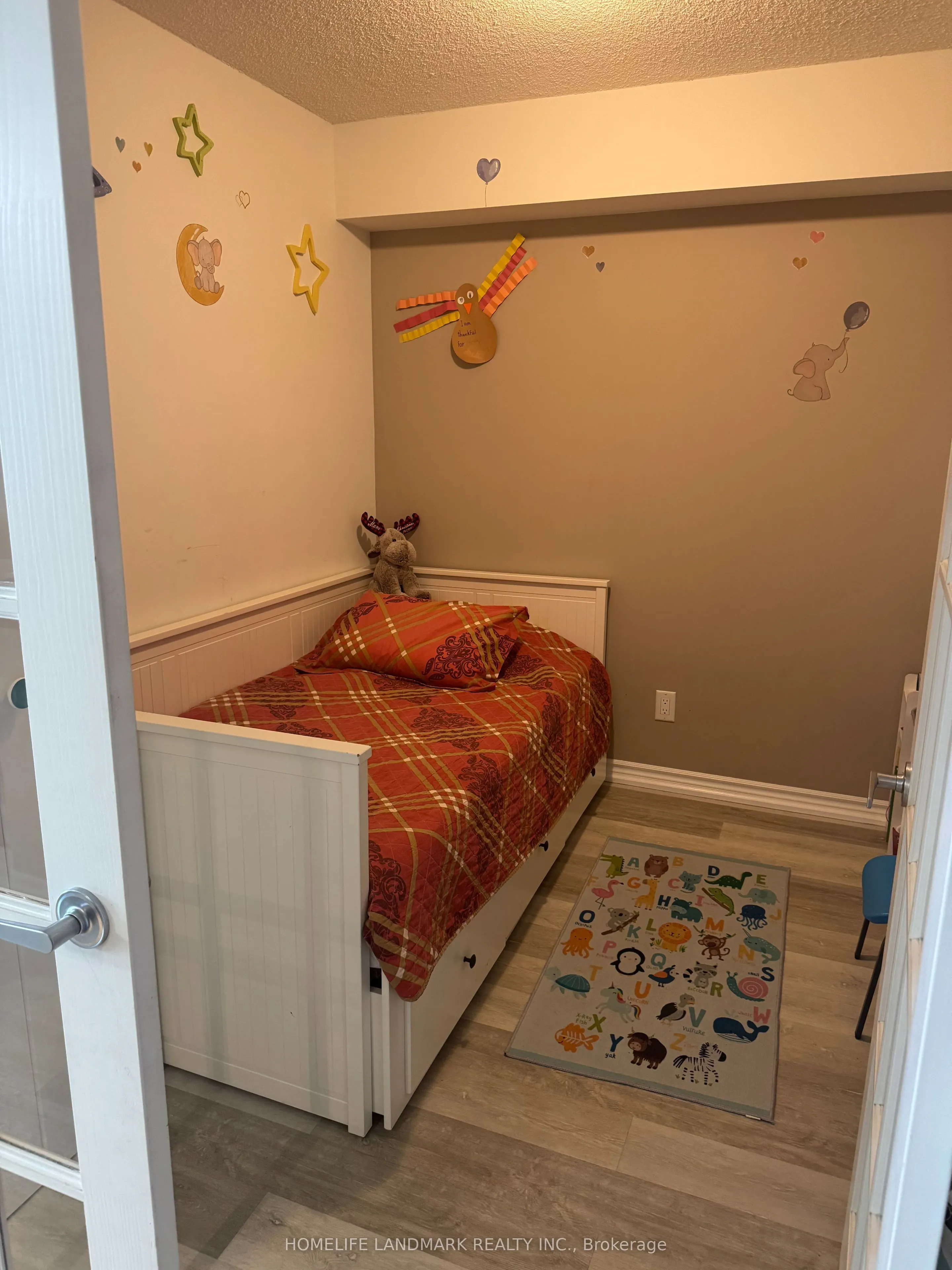 17 Barberry Place, ## 405