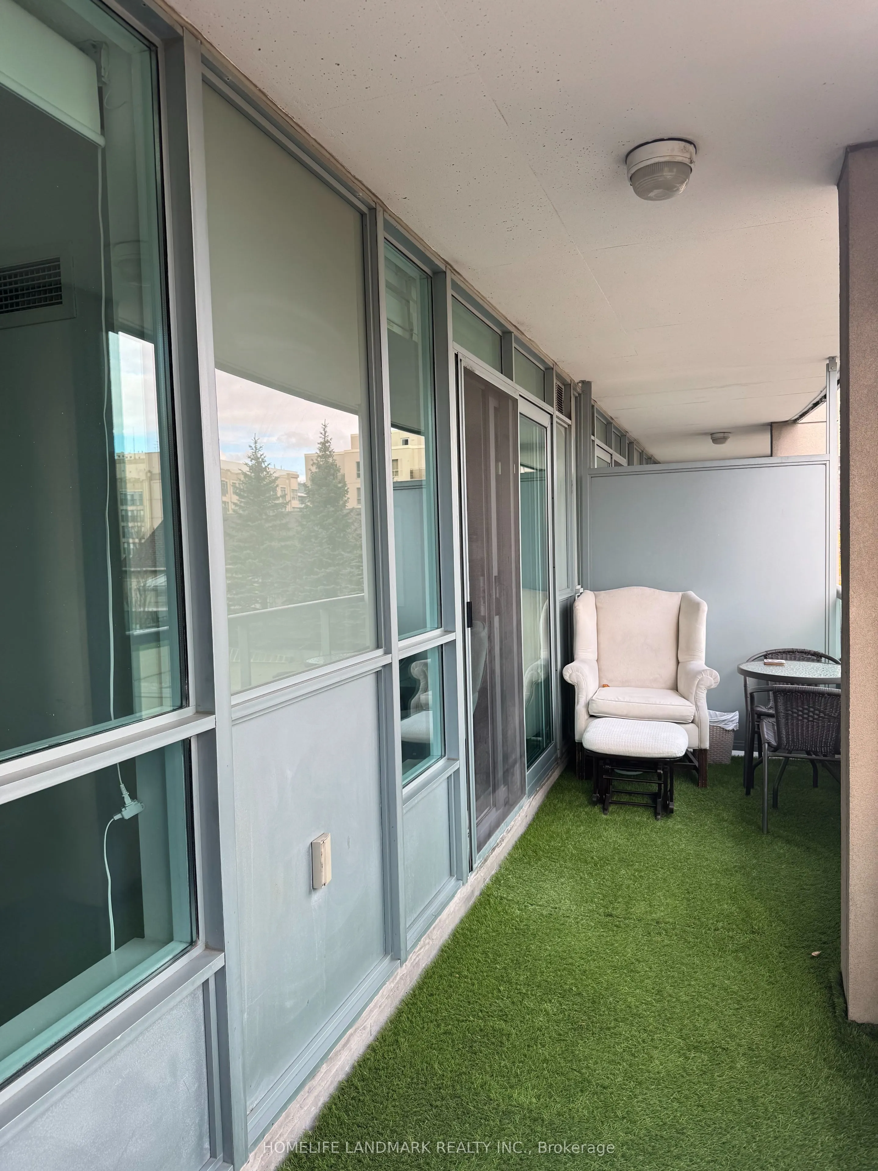 17 Barberry Place, ## 405