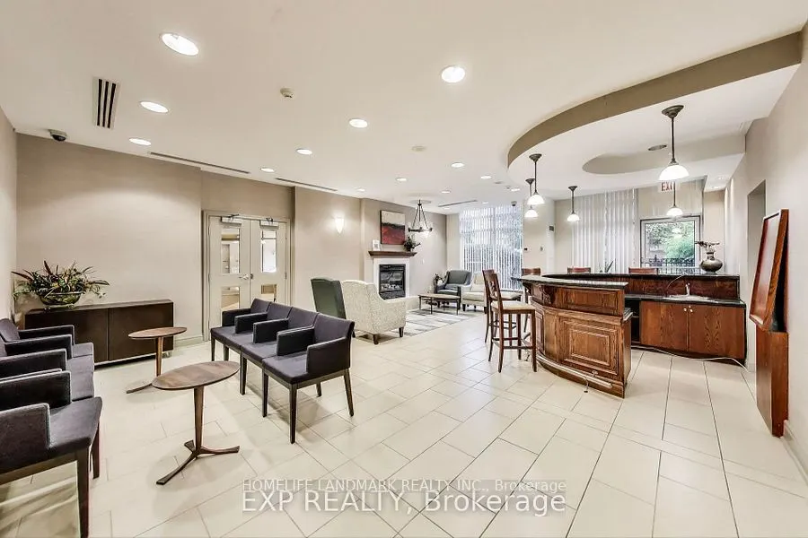 17 Barberry Place, ## 405