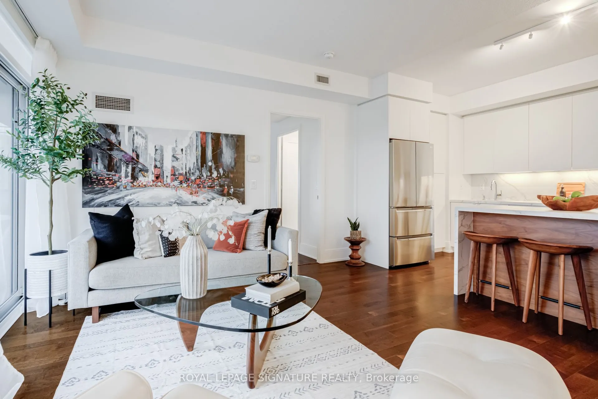 25 Broadway Avenue, #1303