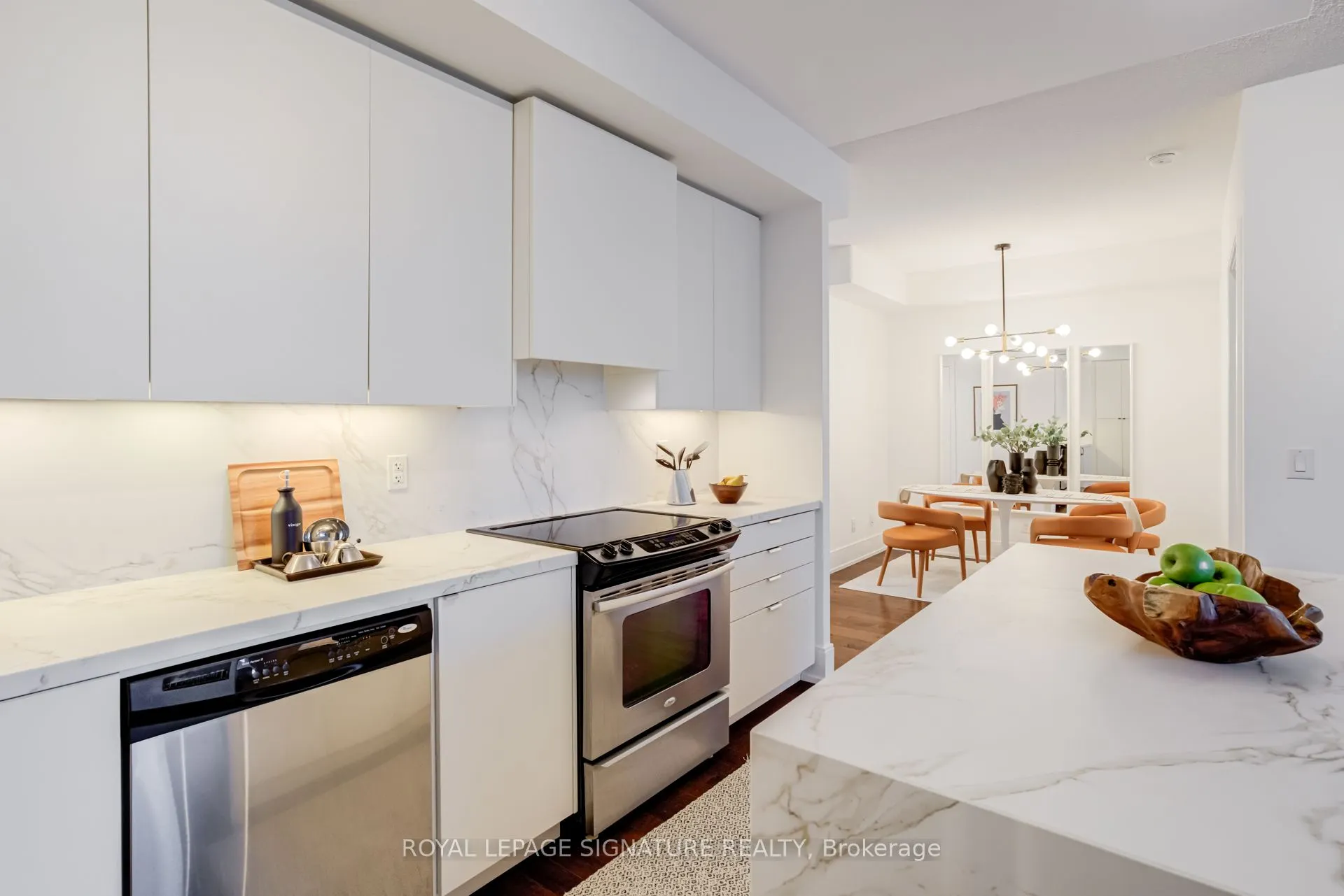 25 Broadway Avenue, #1303