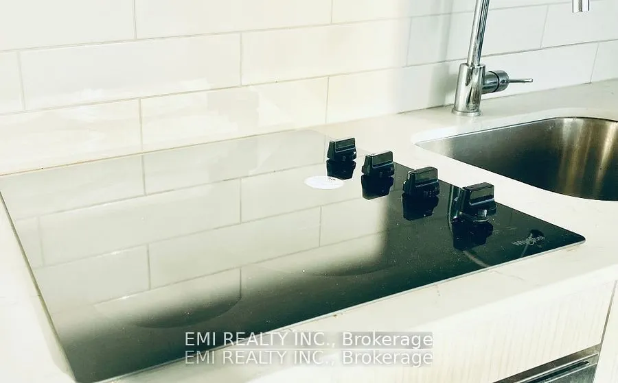 36 Forest Manor Road, #405