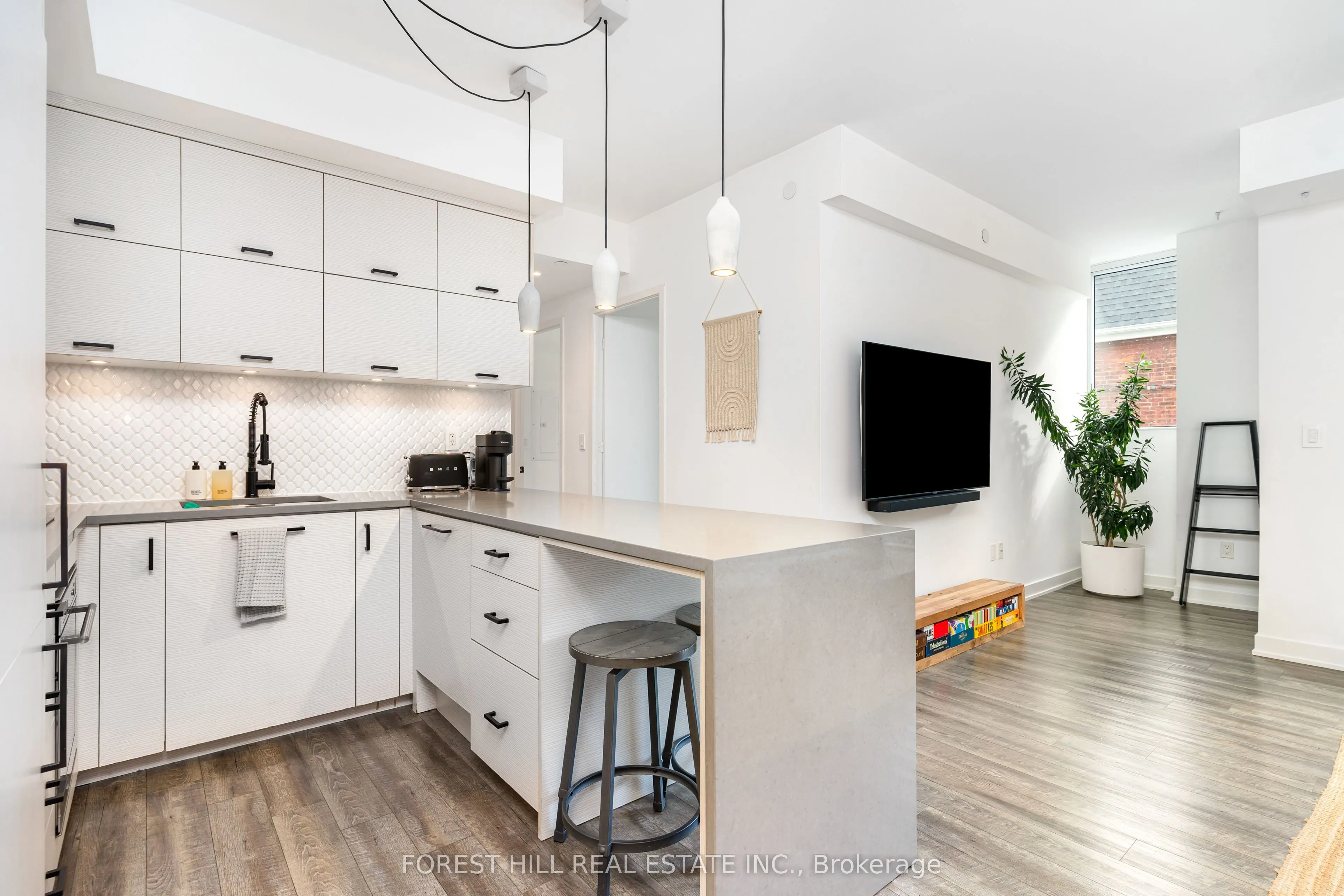 106 Dovercourt Road, #220