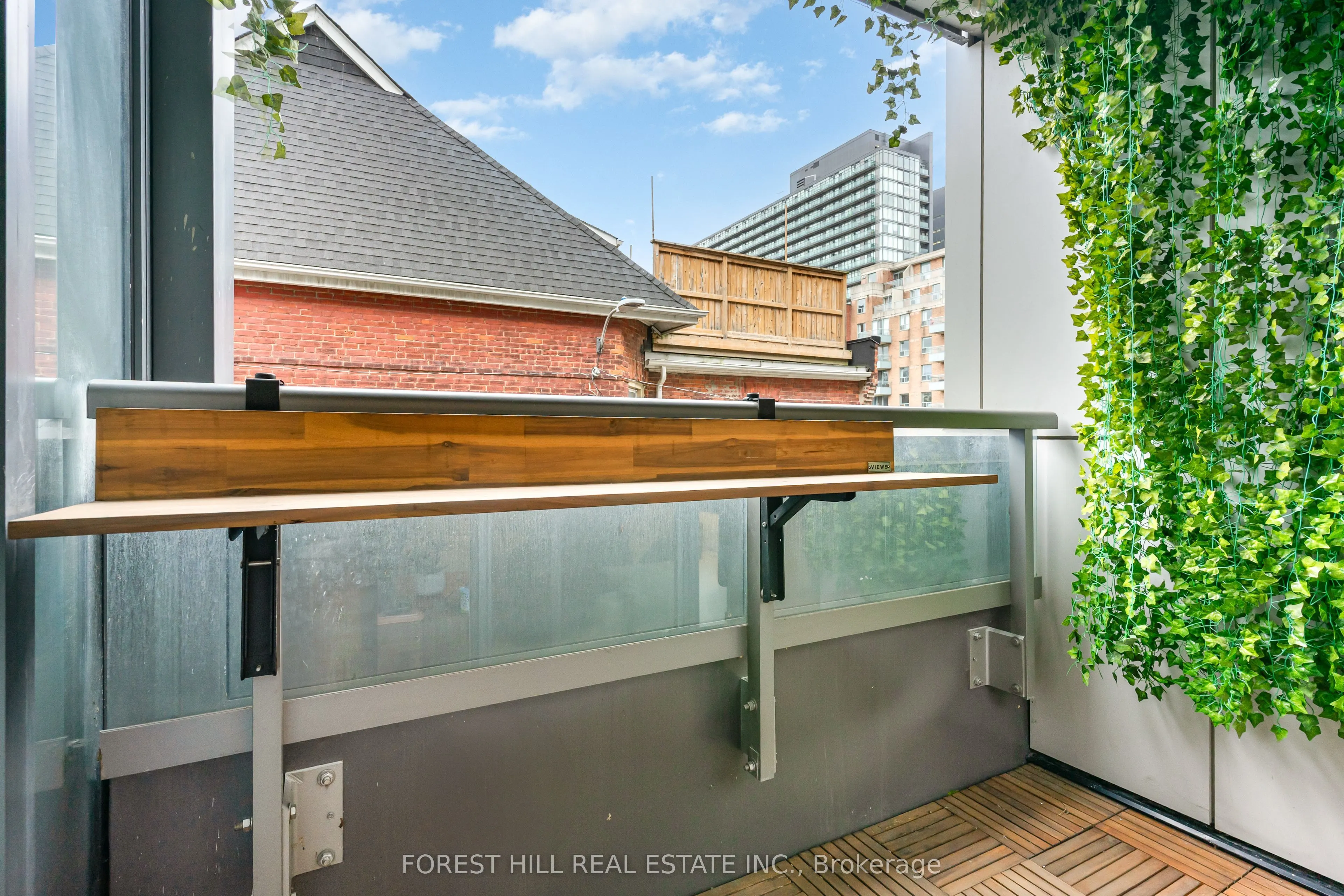 106 Dovercourt Road, #220