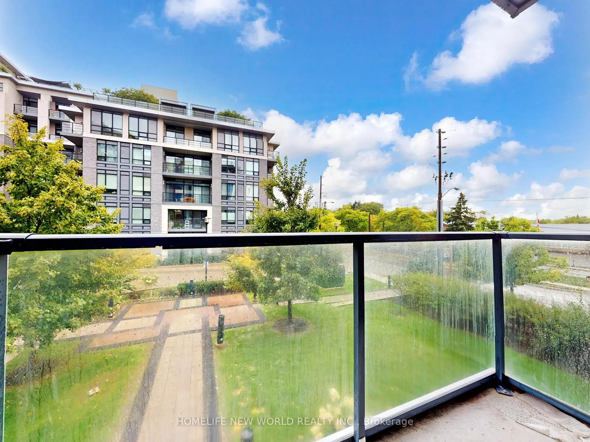 399 Spring Garden Avenue, #208