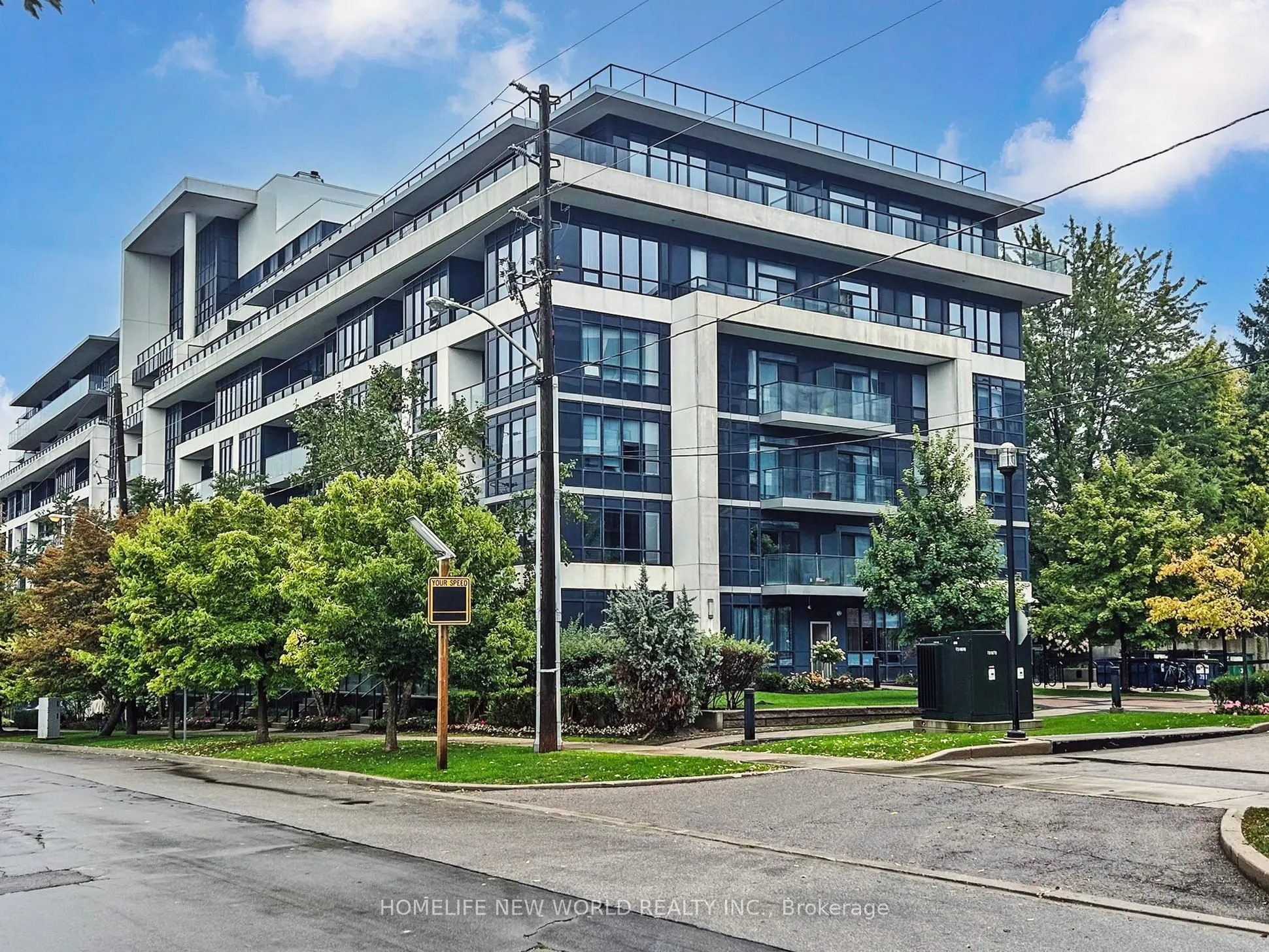 399 Spring Garden Avenue, #208