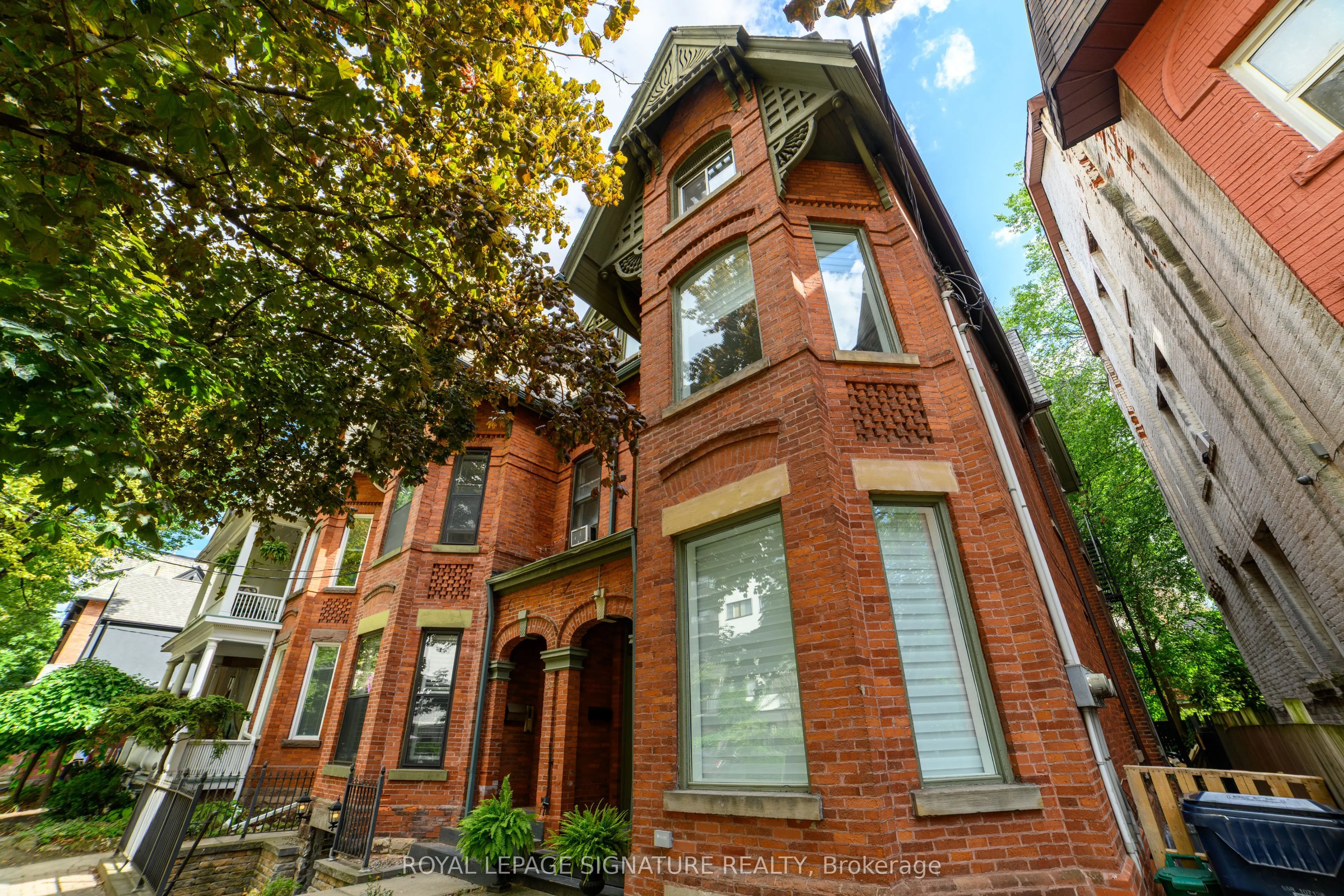 103 Gloucester Street, #Main