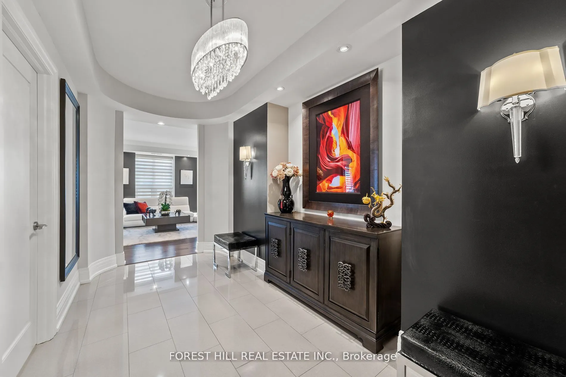 68 Yorkville Avenue, #1001