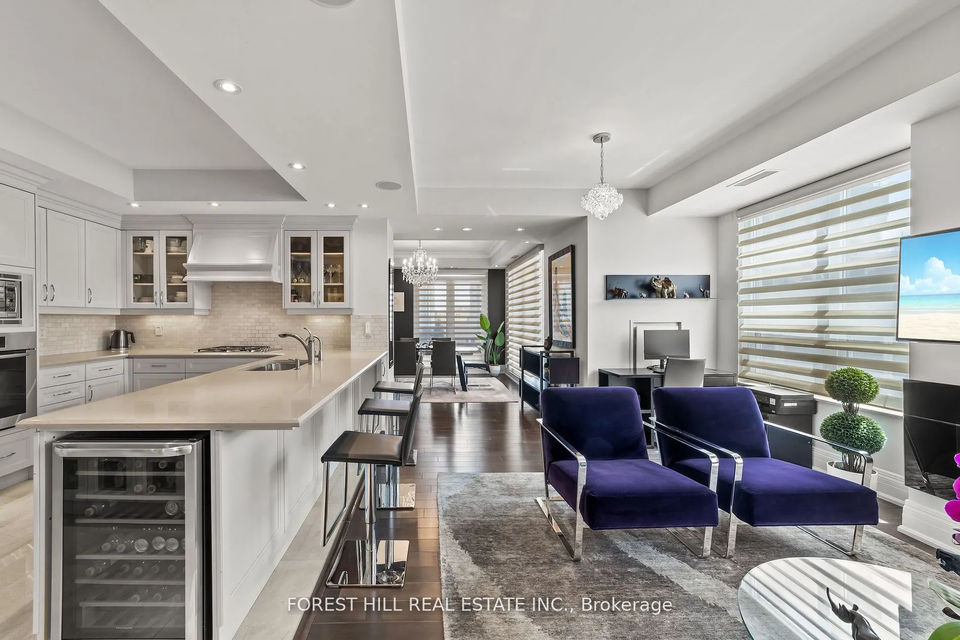 68 Yorkville Avenue, #1001