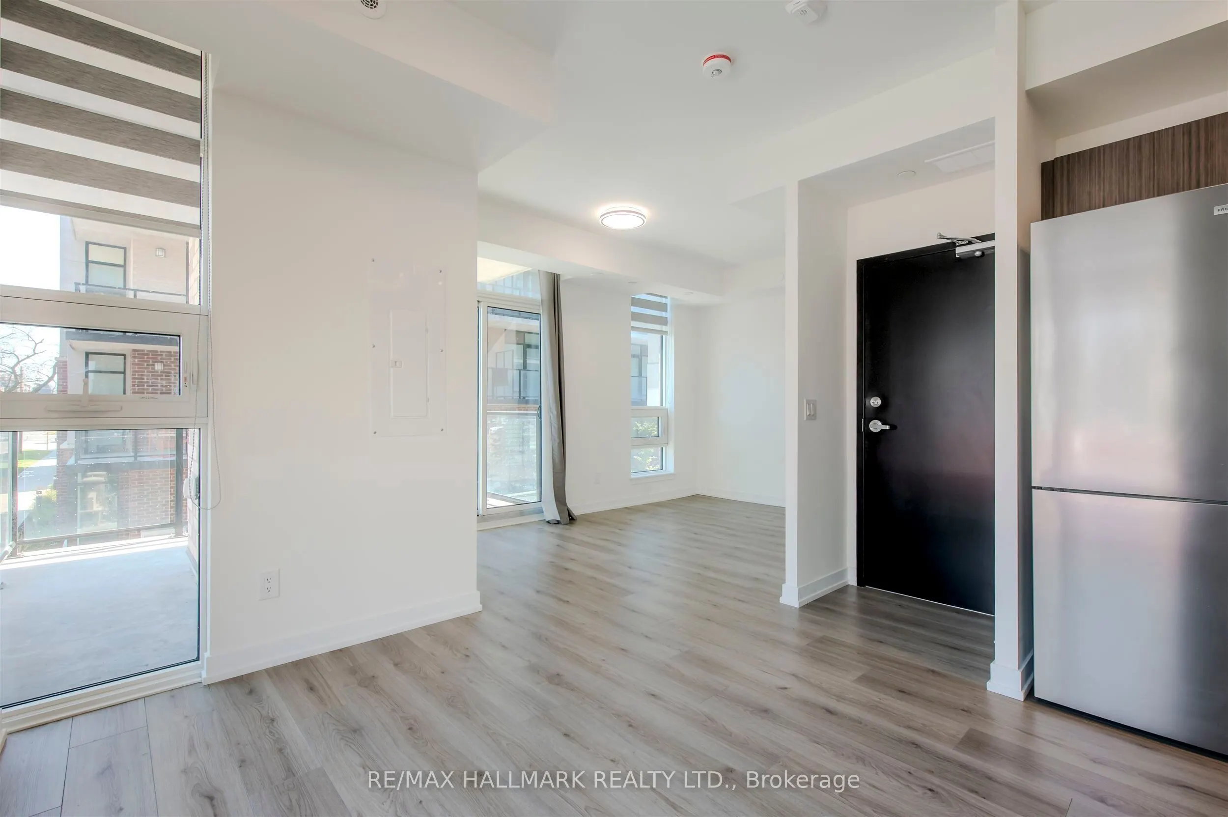 35-851 Sheppard Avenue W, #2nd floor
