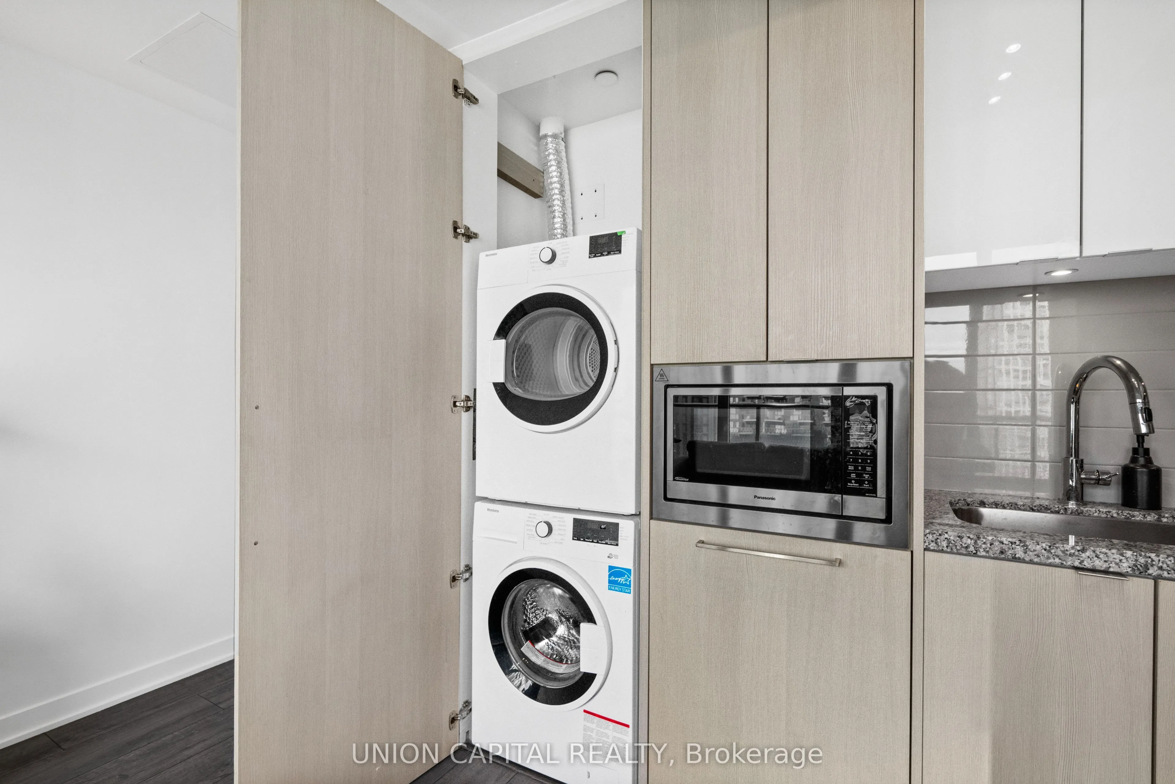 115 Blue Jays Way, #4209