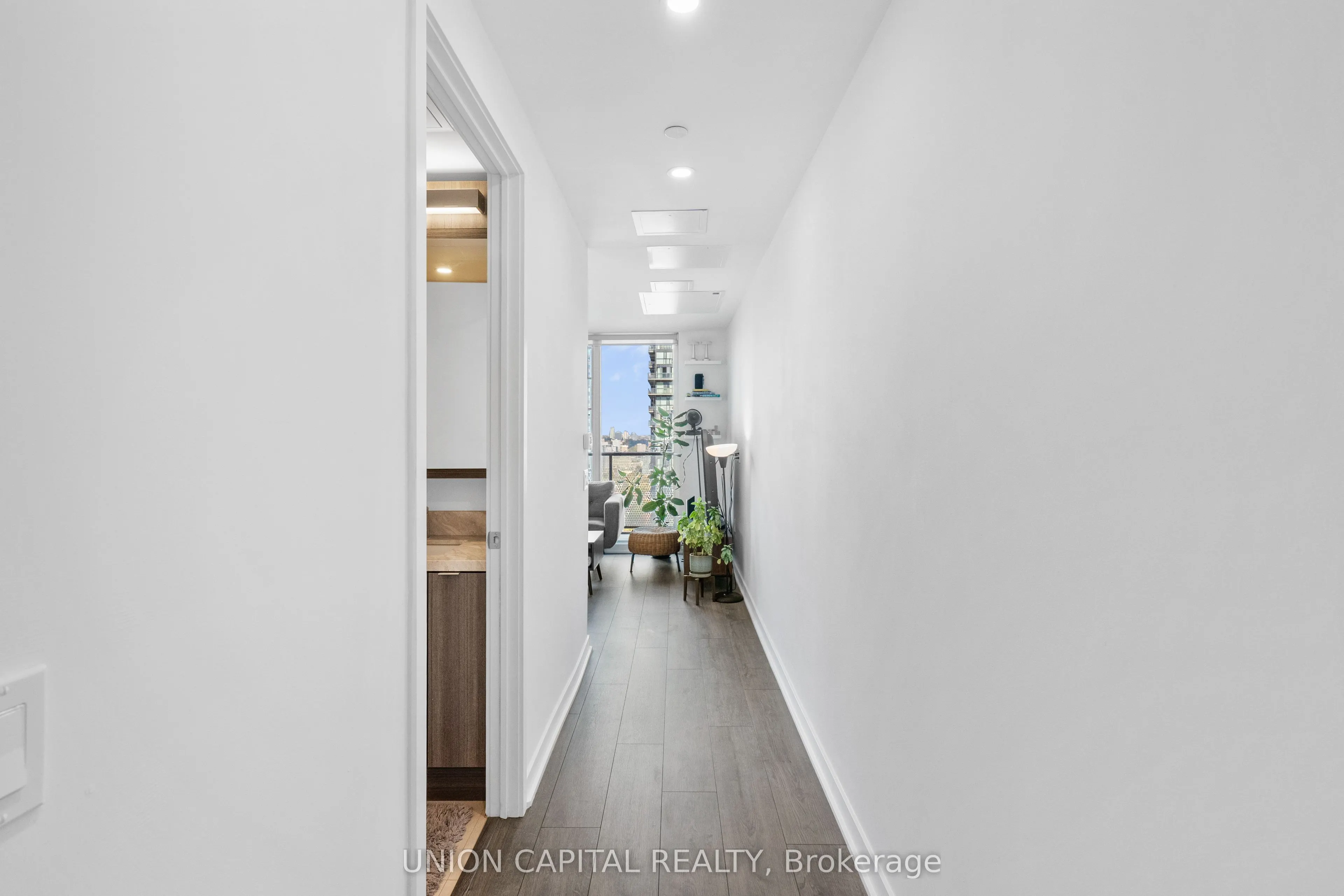 115 Blue Jays Way, #4209