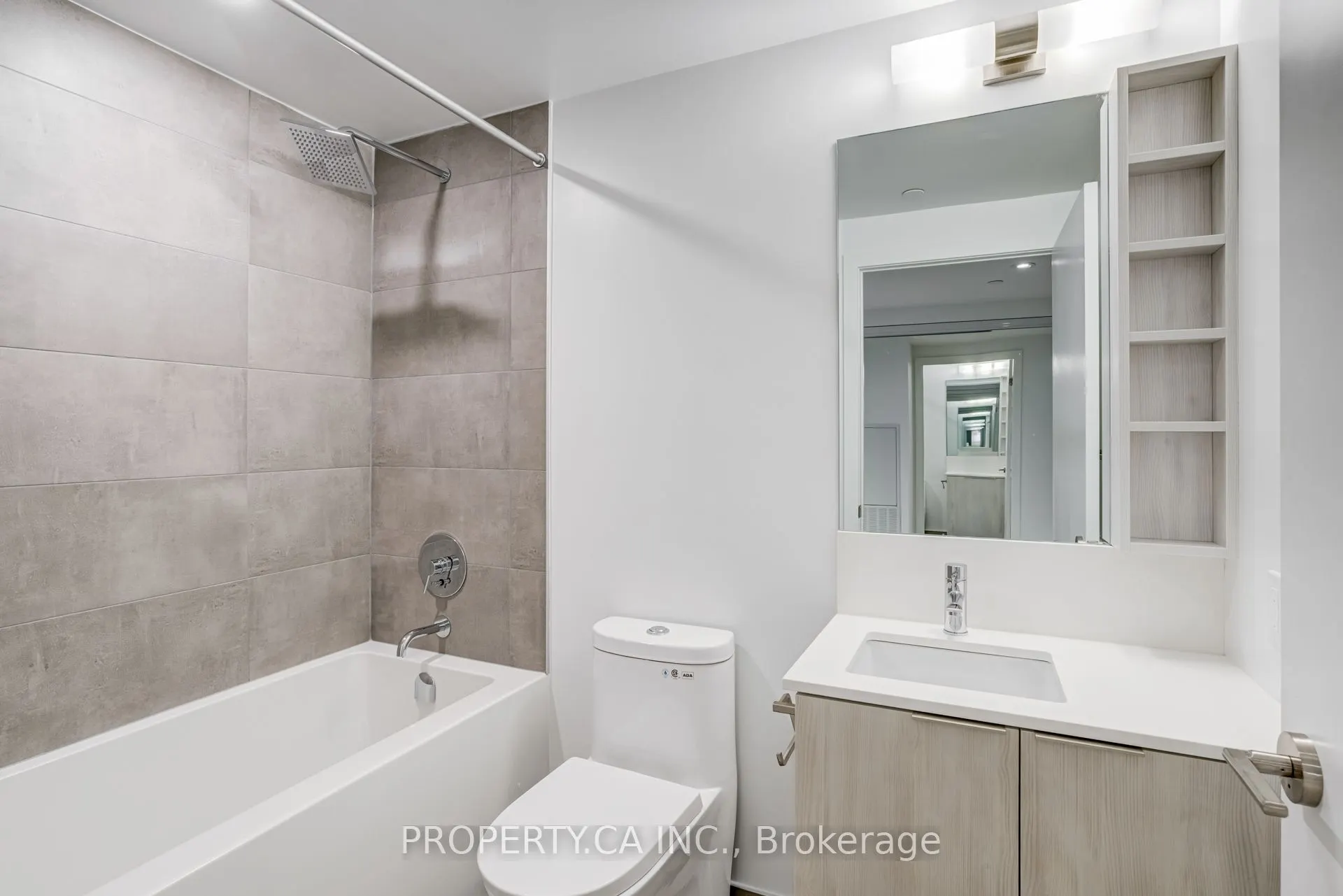 8 Wellesley Street W, #2116