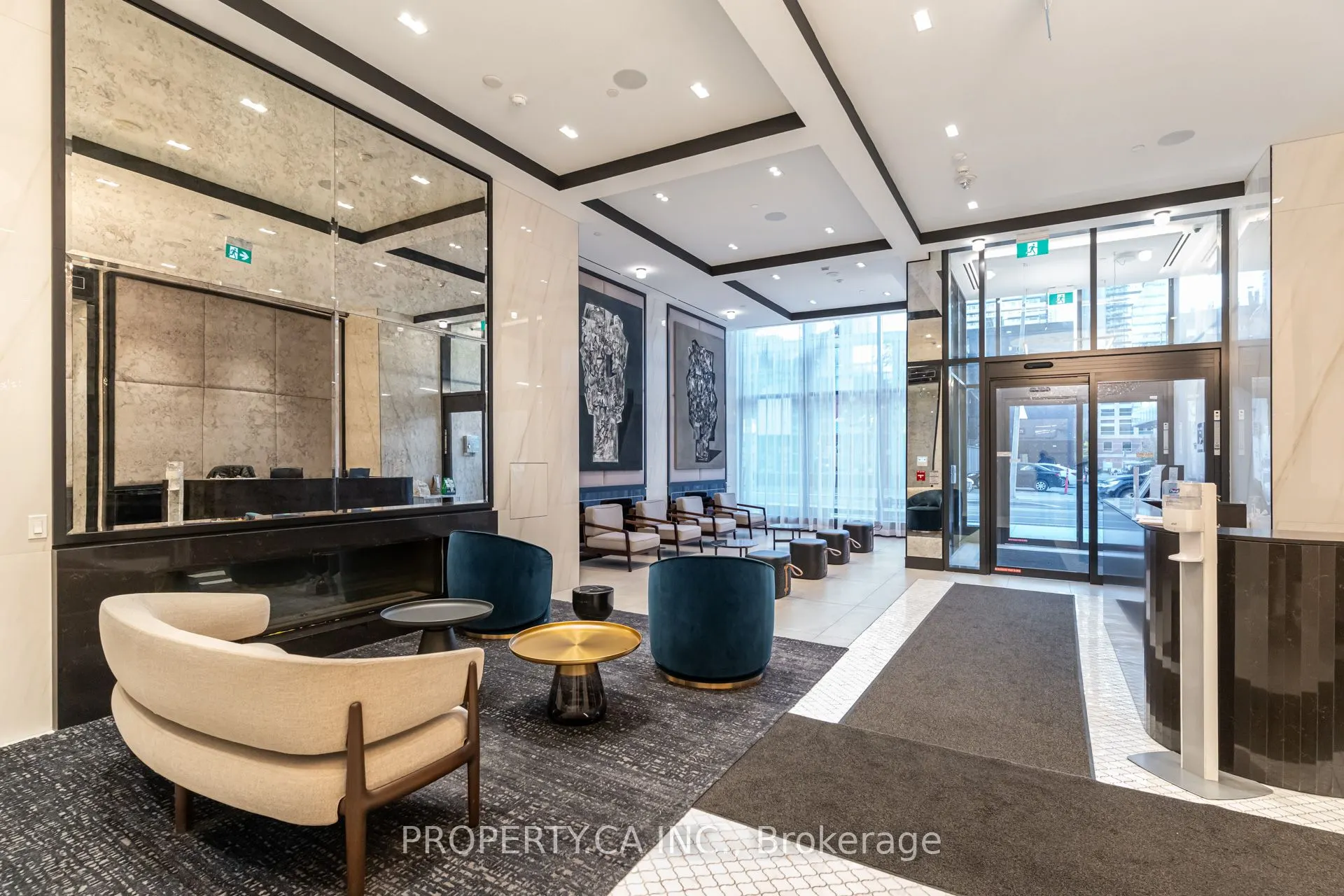 8 Wellesley Street W, #2116