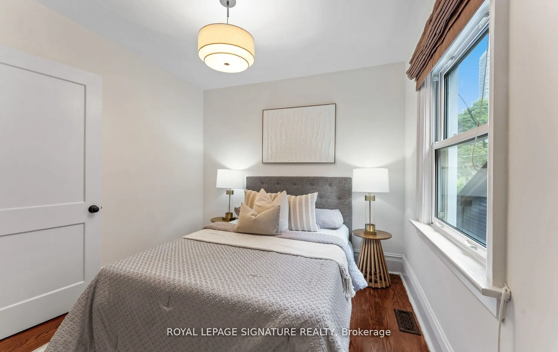 45 Hillsdale Avenue W