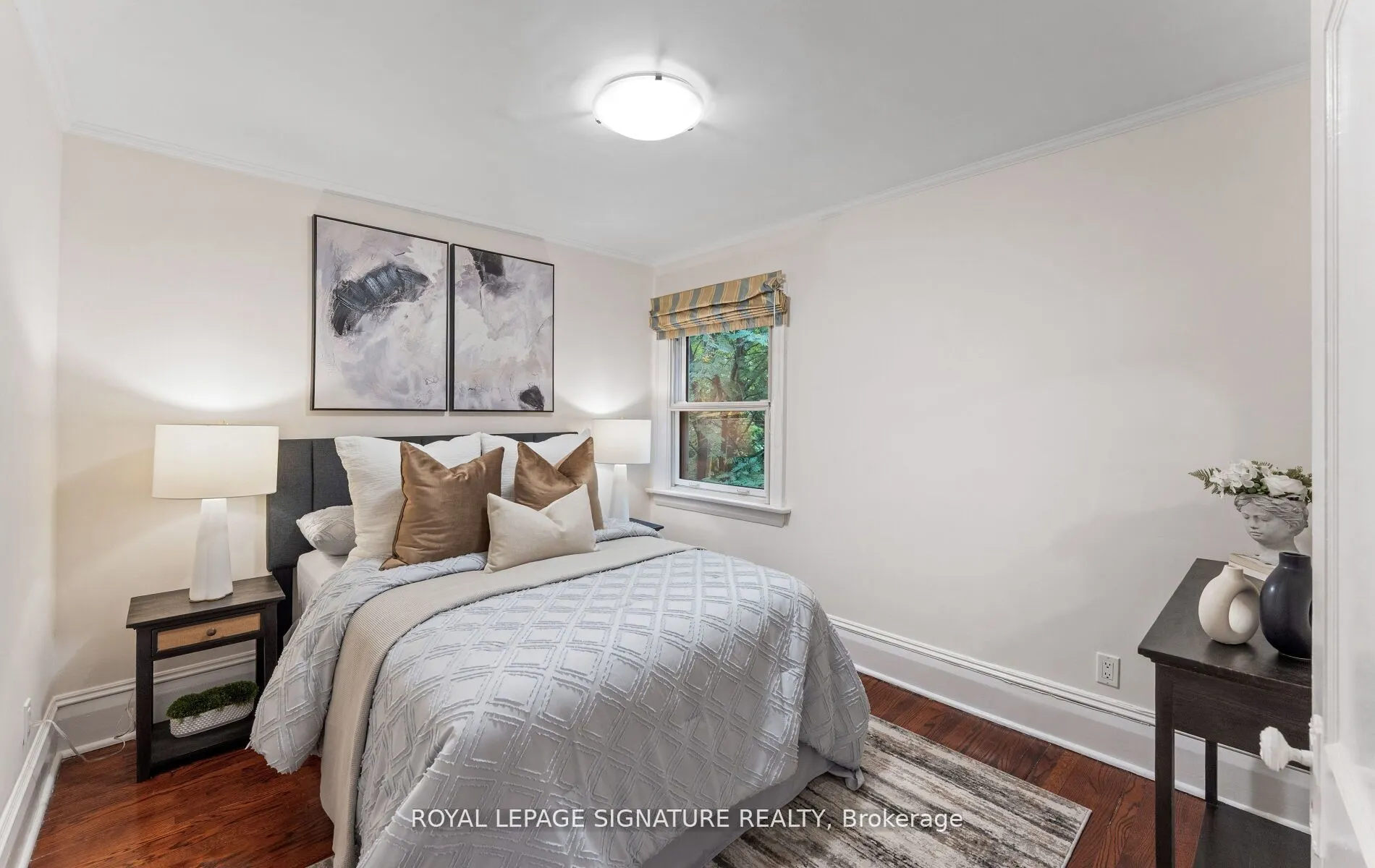 45 Hillsdale Avenue W