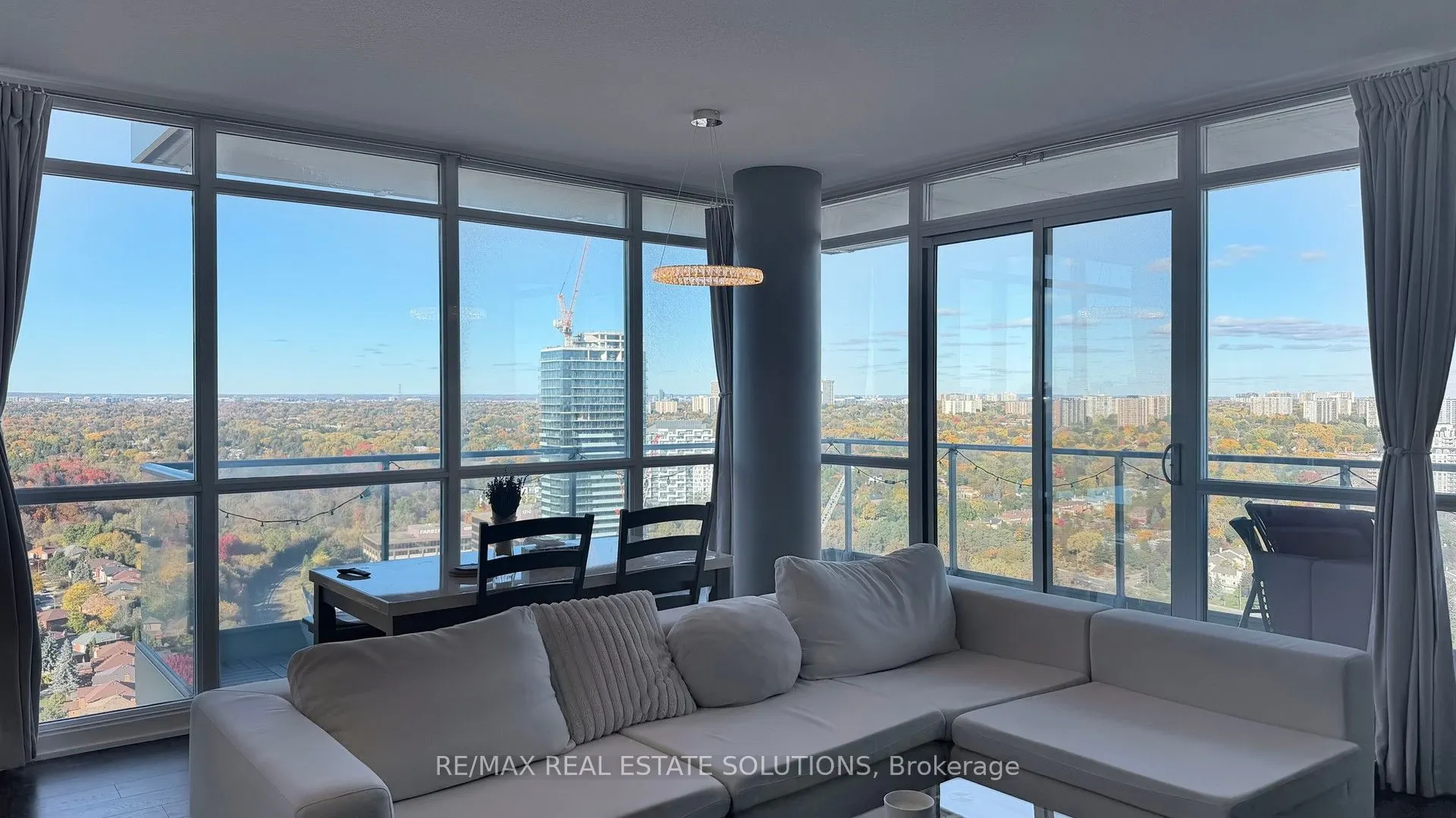 33 Singer Court, #3102