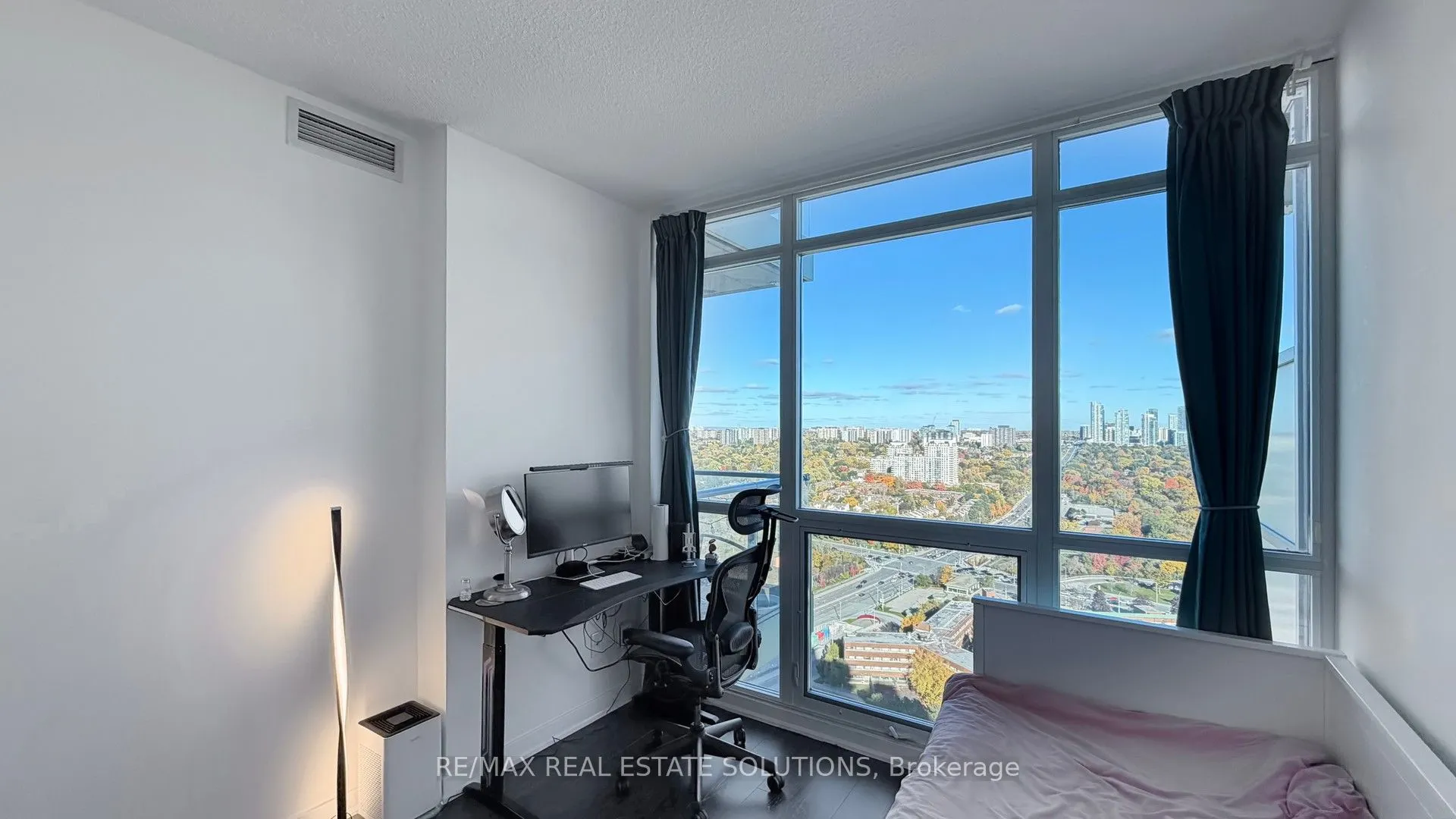 33 Singer Court, #3102