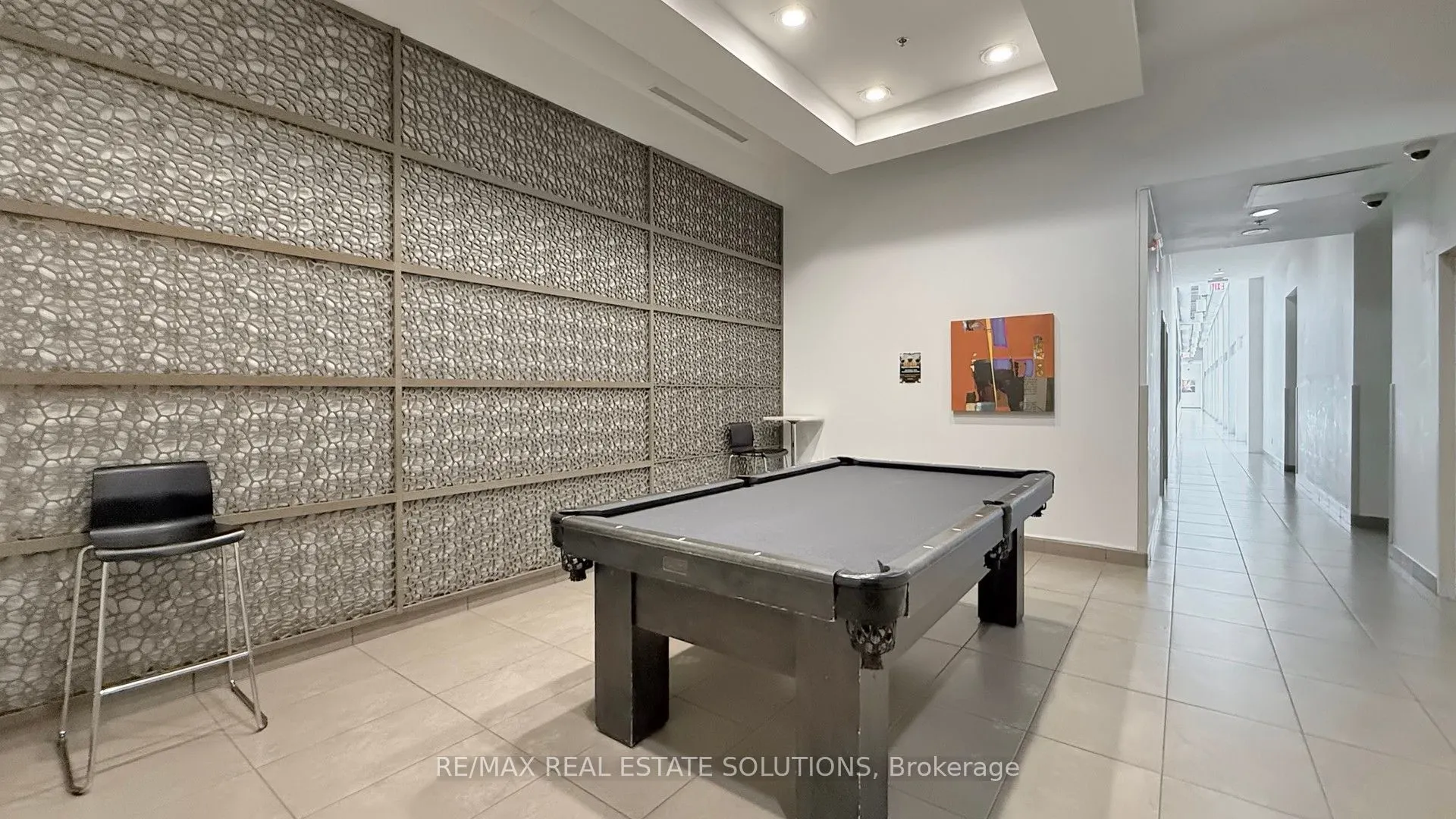 33 Singer Court, #3102