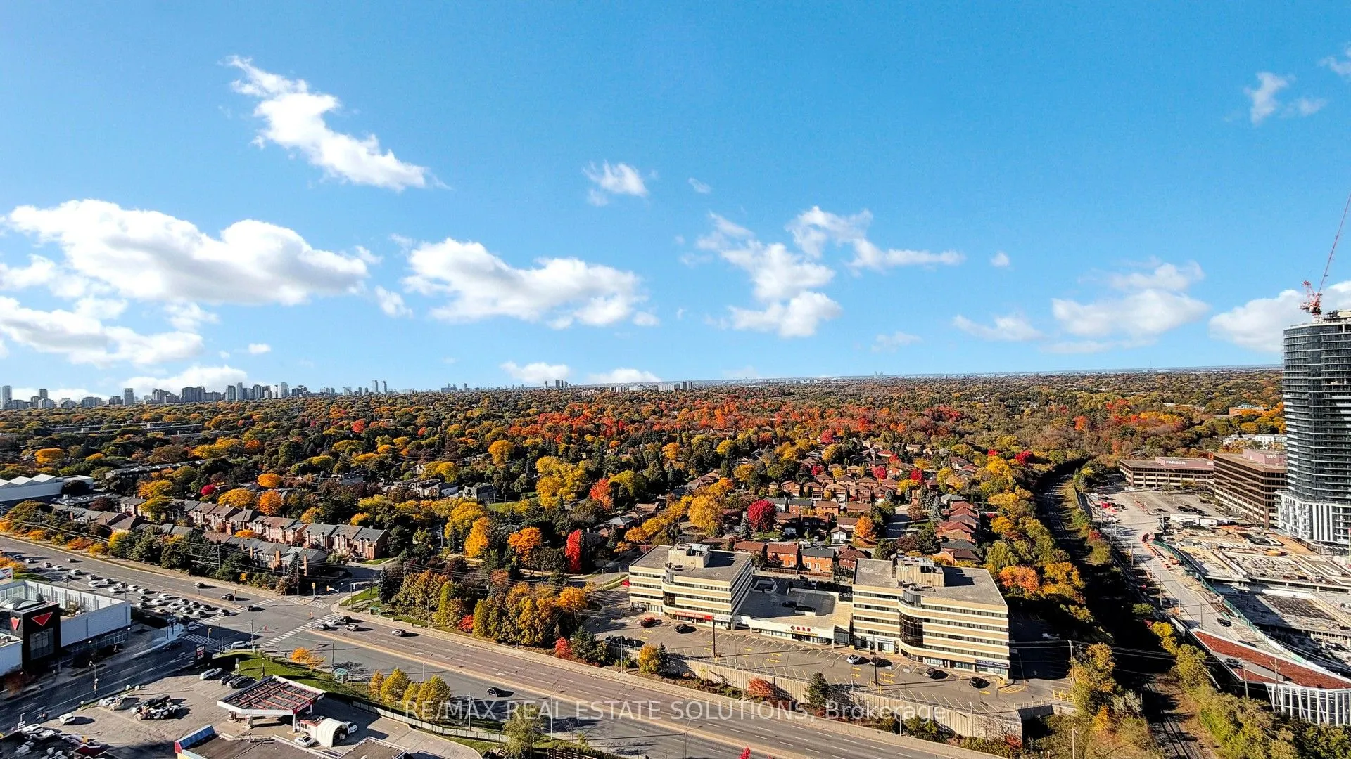 33 Singer Court, #3102