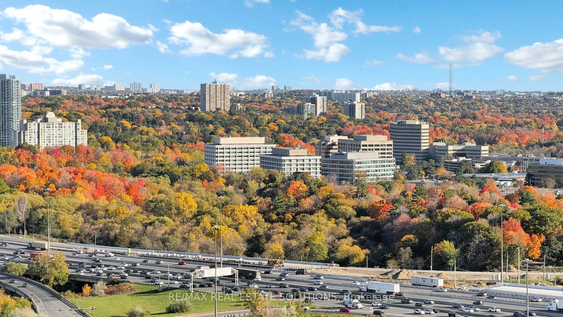 33 Singer Court, #3102