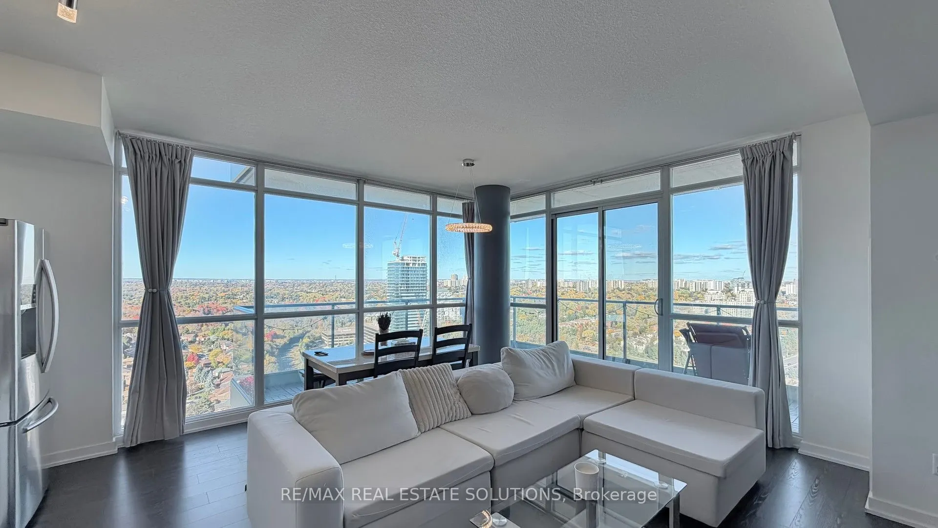 33 Singer Court, #3102