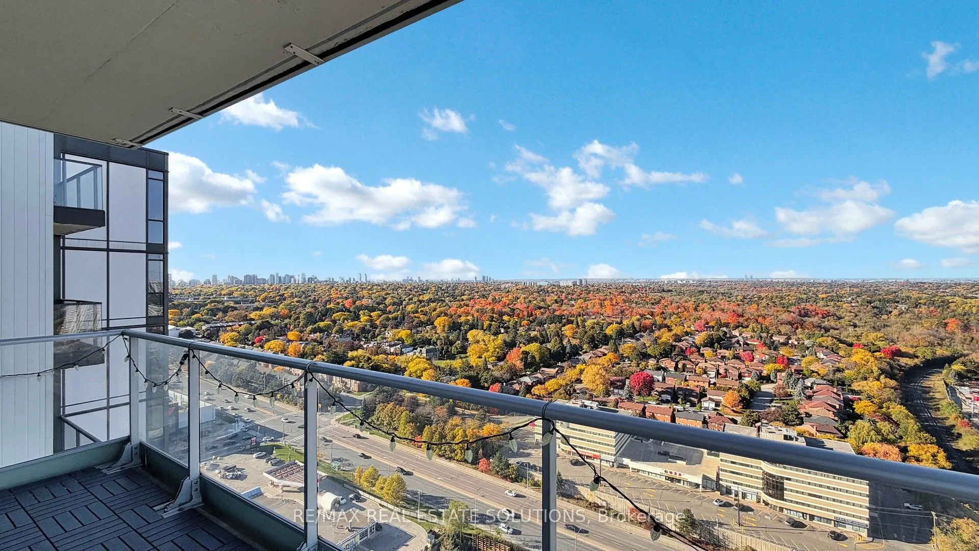 33 Singer Court, #3102