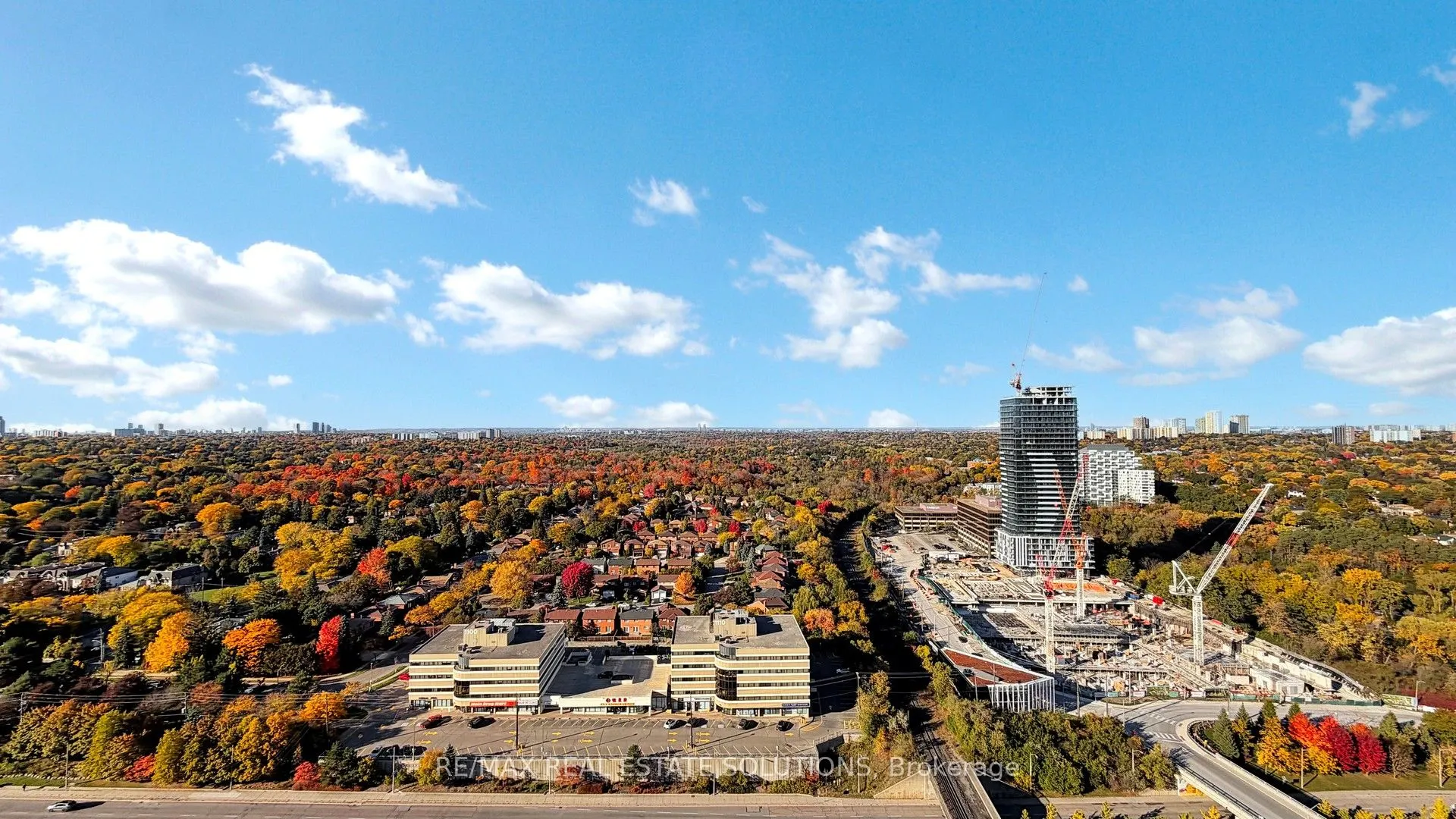 33 Singer Court, #3102