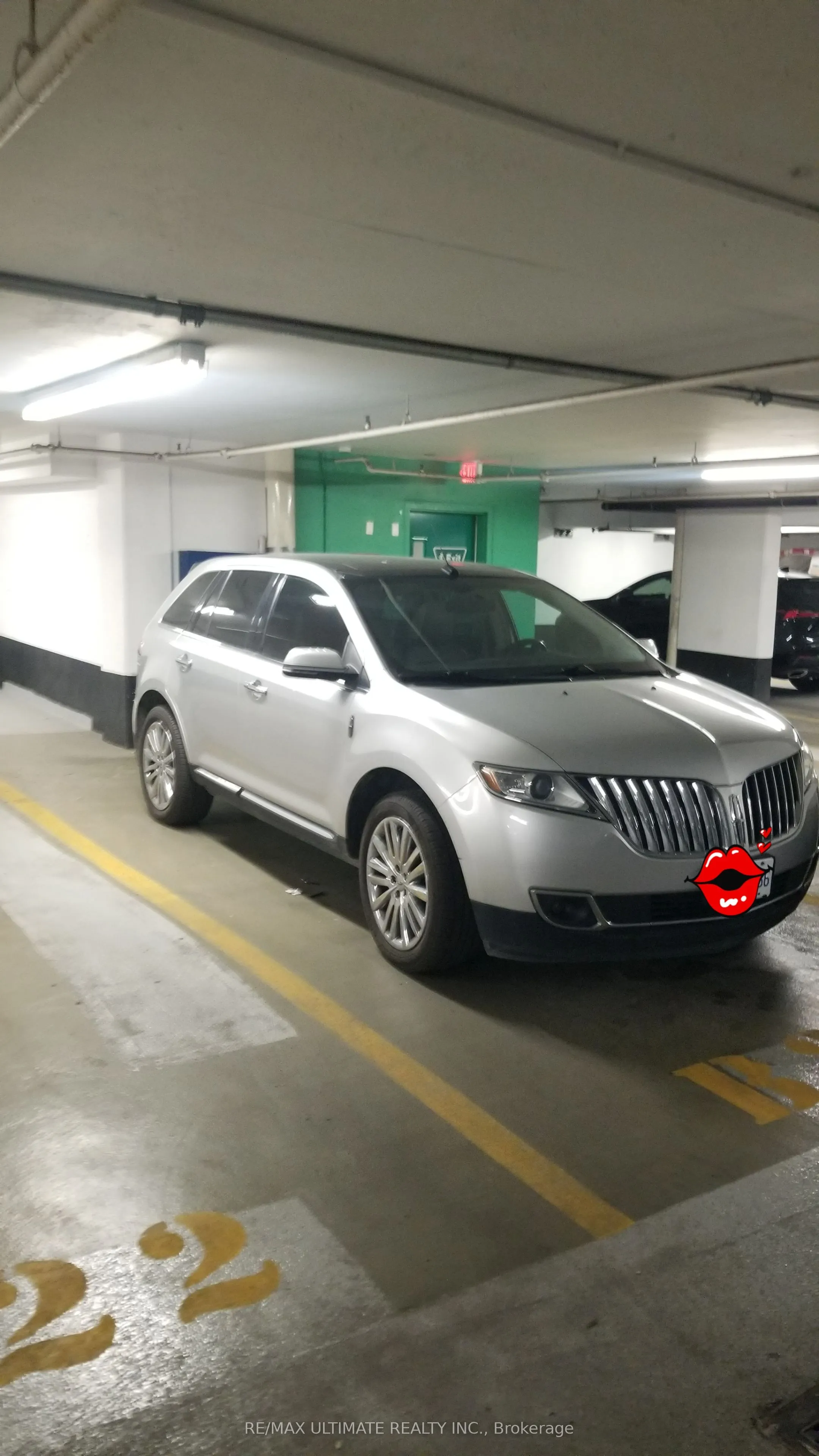 393 King Street W, #PARKING B21