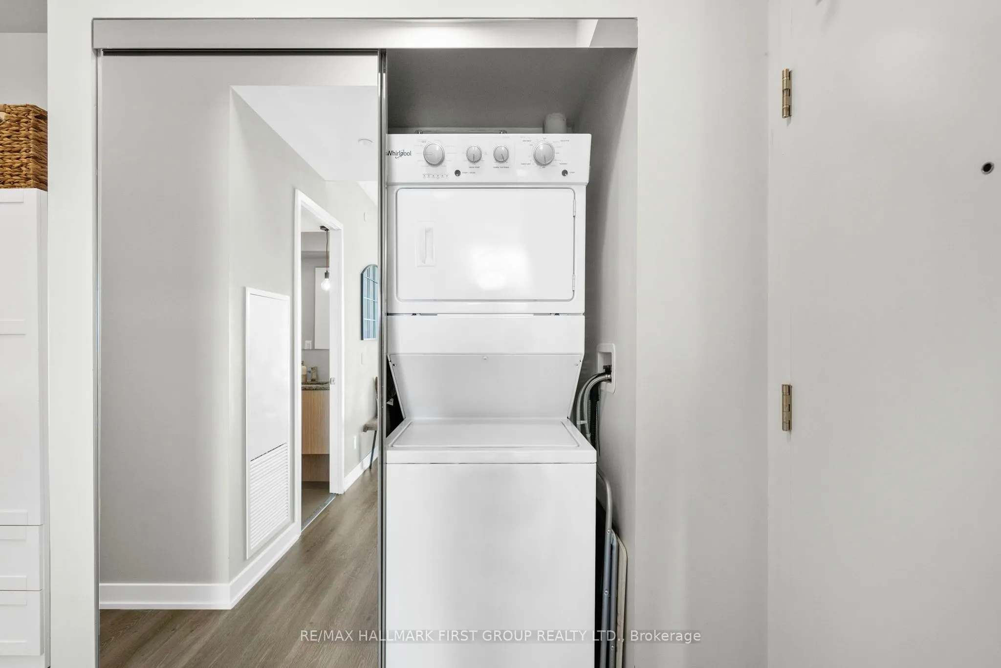 10 Deerlick Court, #1610