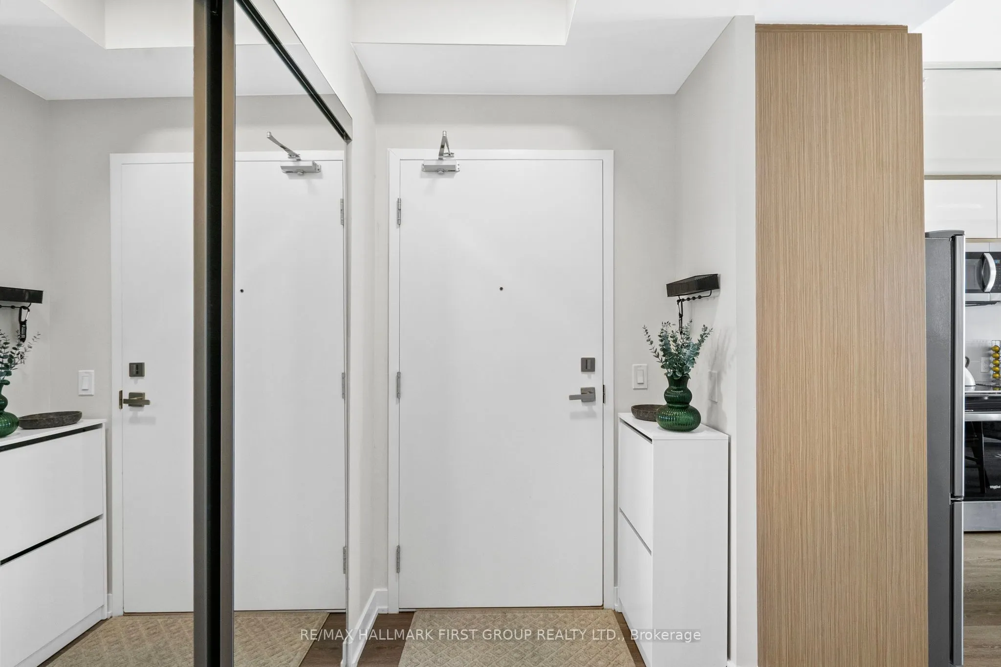 10 Deerlick Court, #1610