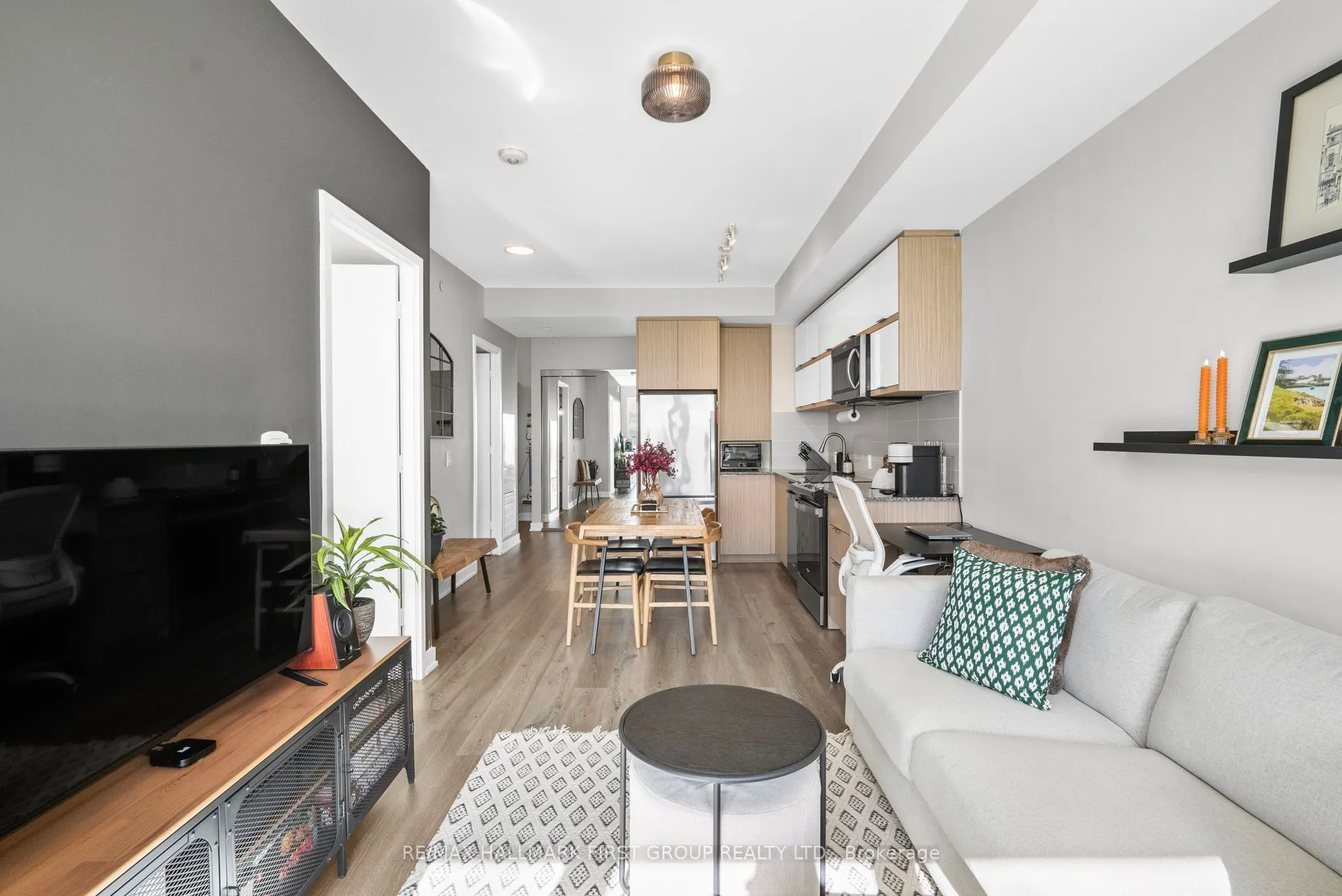 10 Deerlick Court, #1610