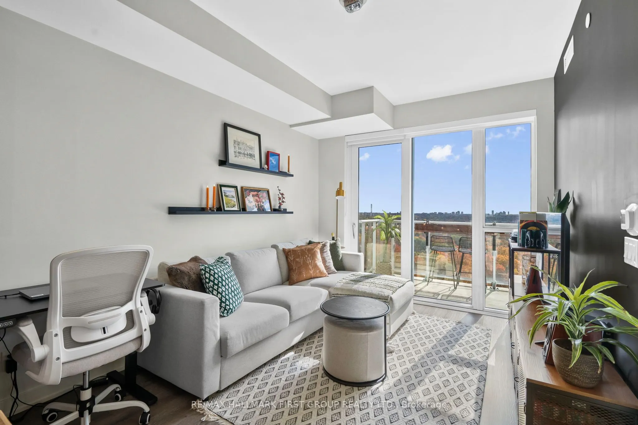 10 Deerlick Court, #1610