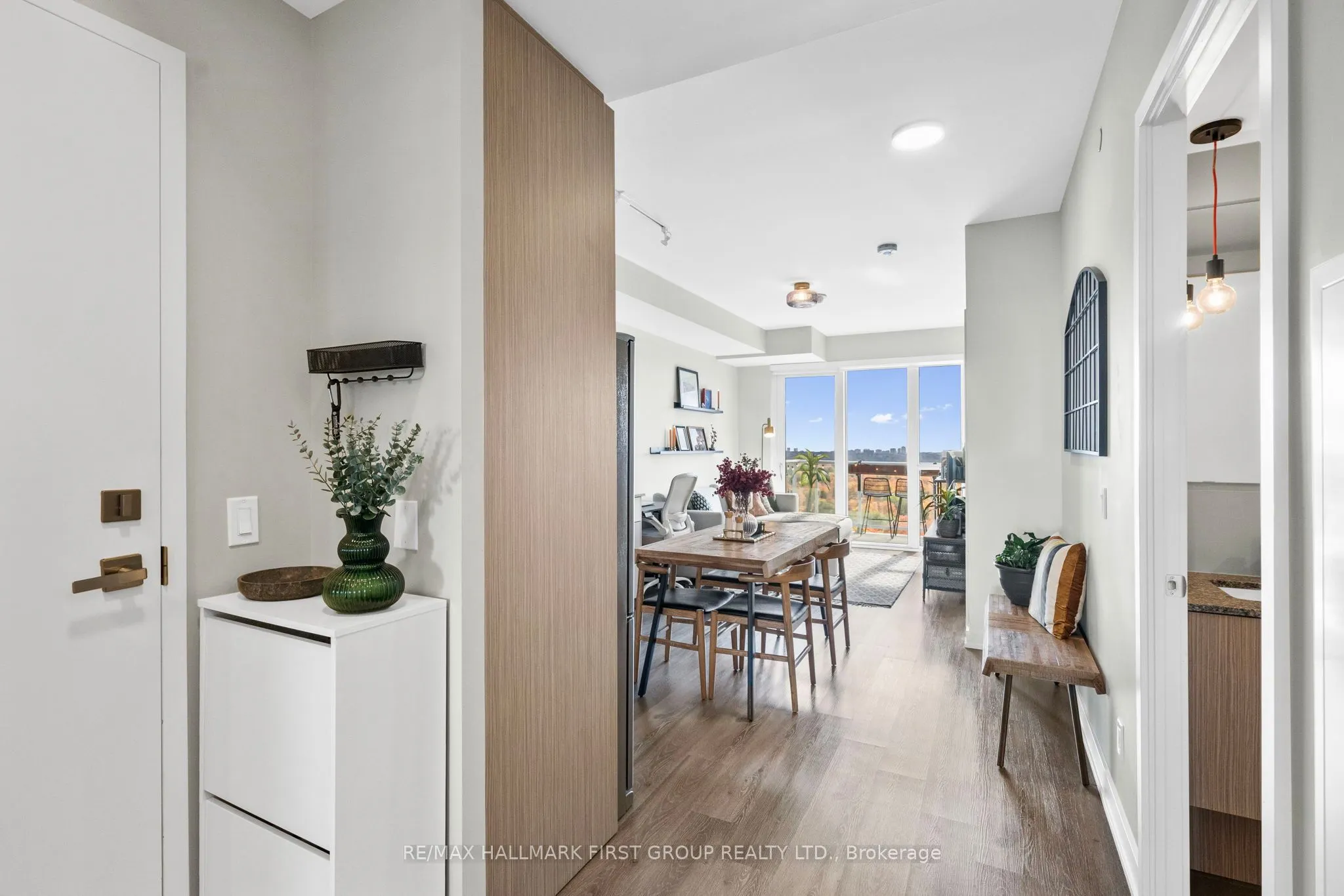 10 Deerlick Court, #1610