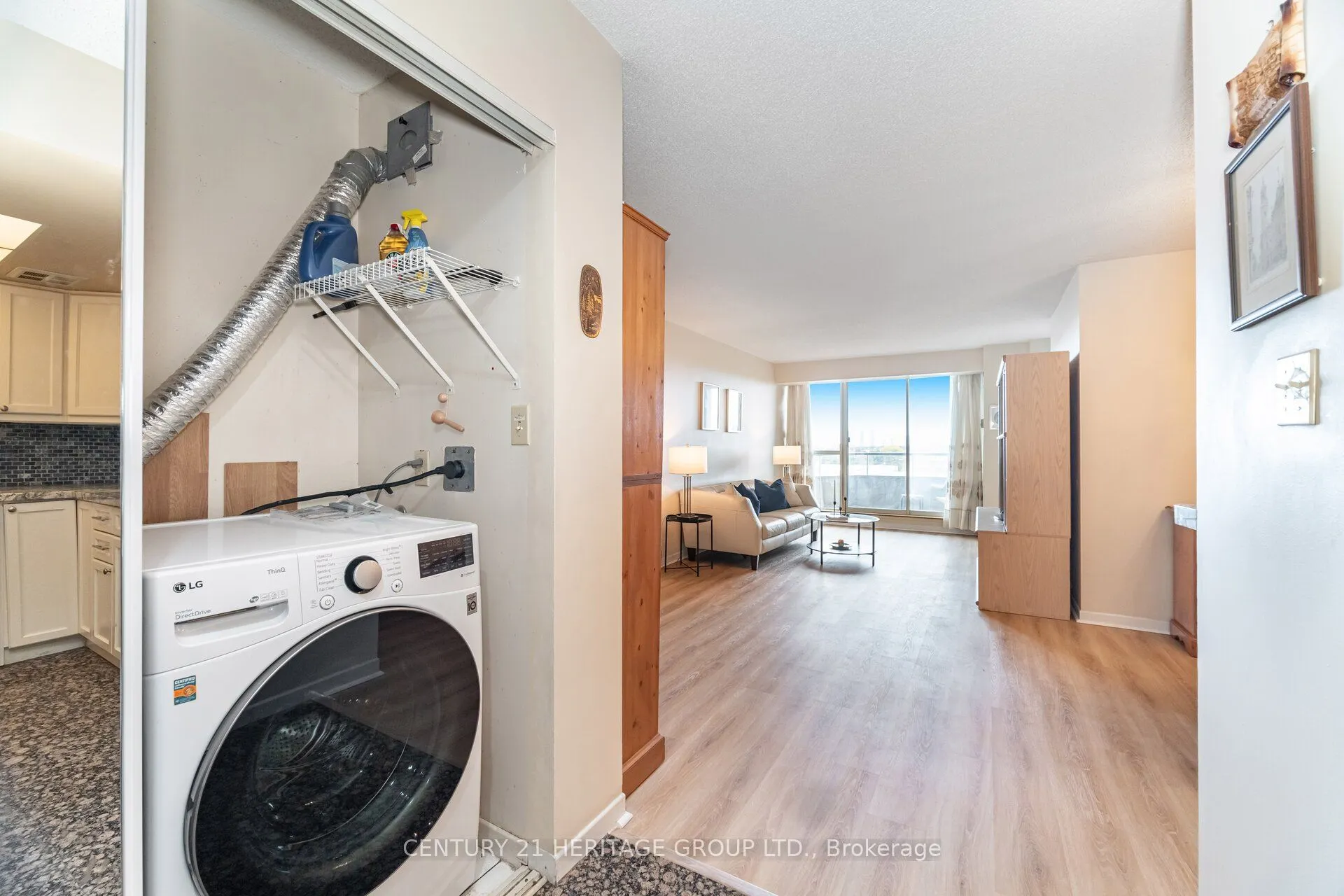 10 Torresdale Avenue, #910