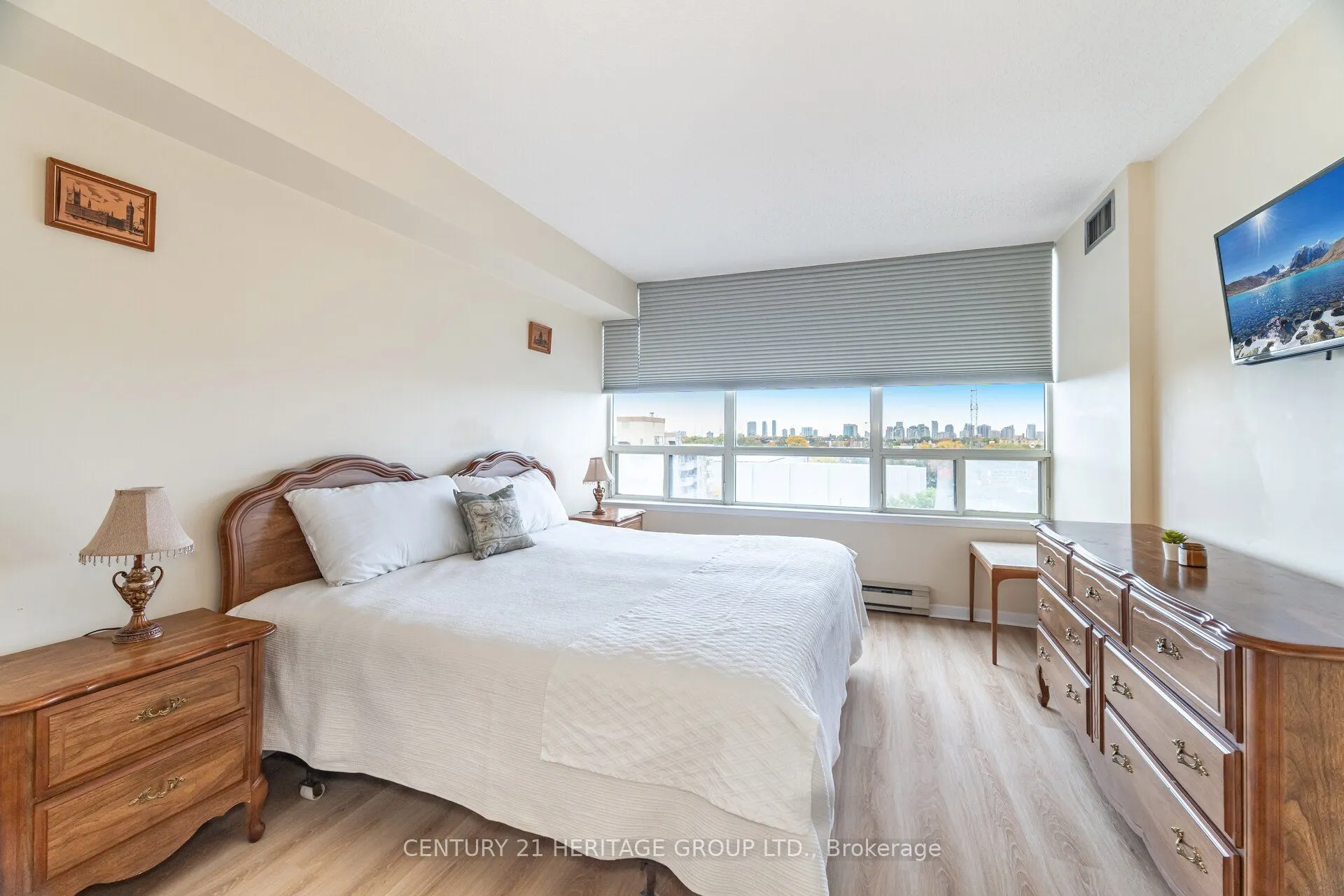 10 Torresdale Avenue, #910